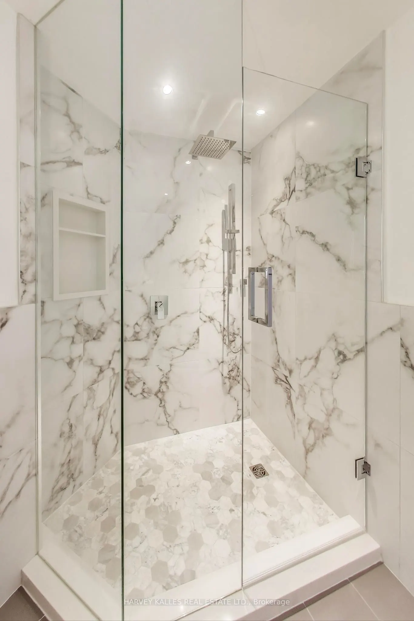 1 Balmoral Avenue, #804