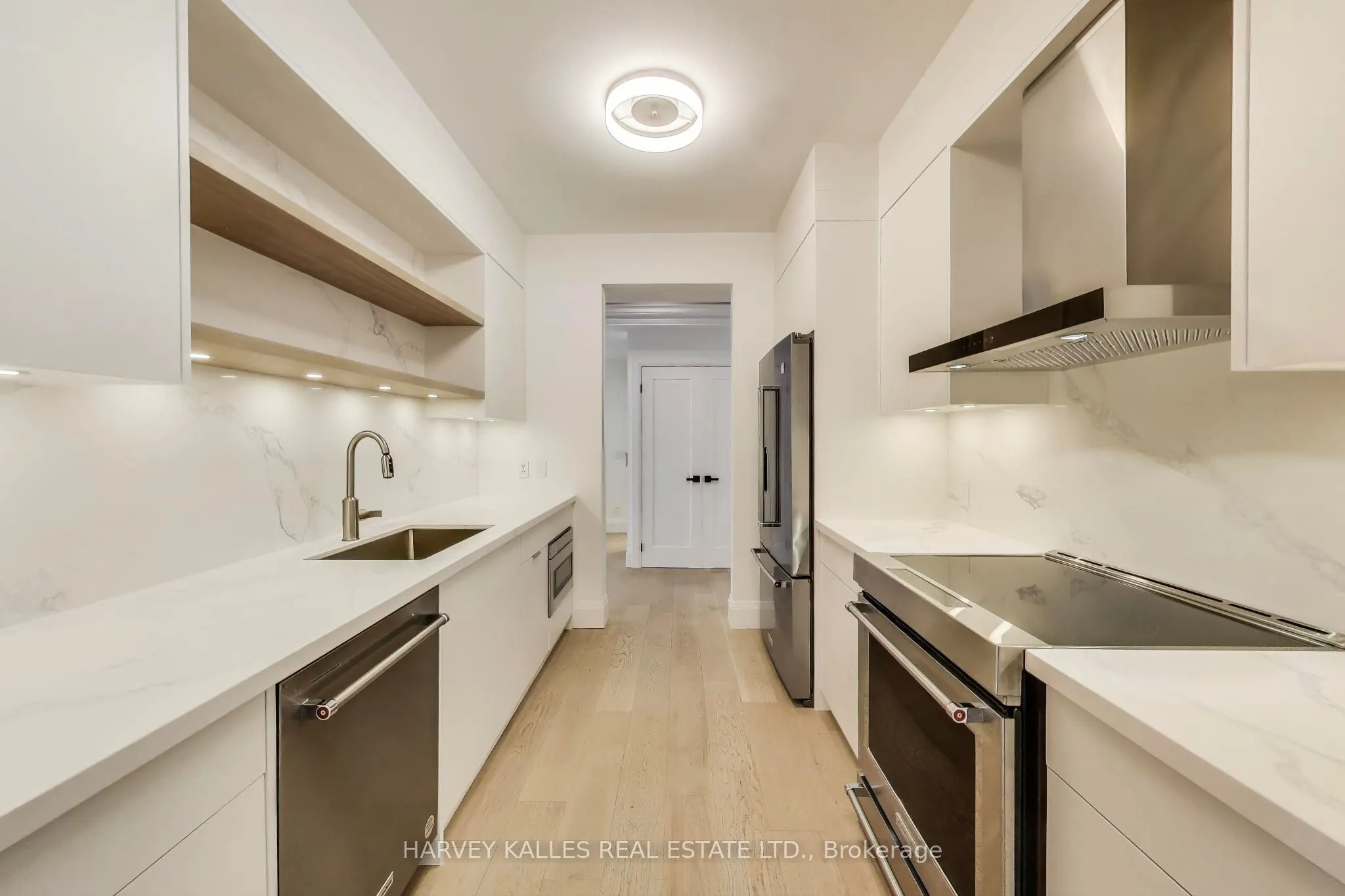 1 Balmoral Avenue, #804