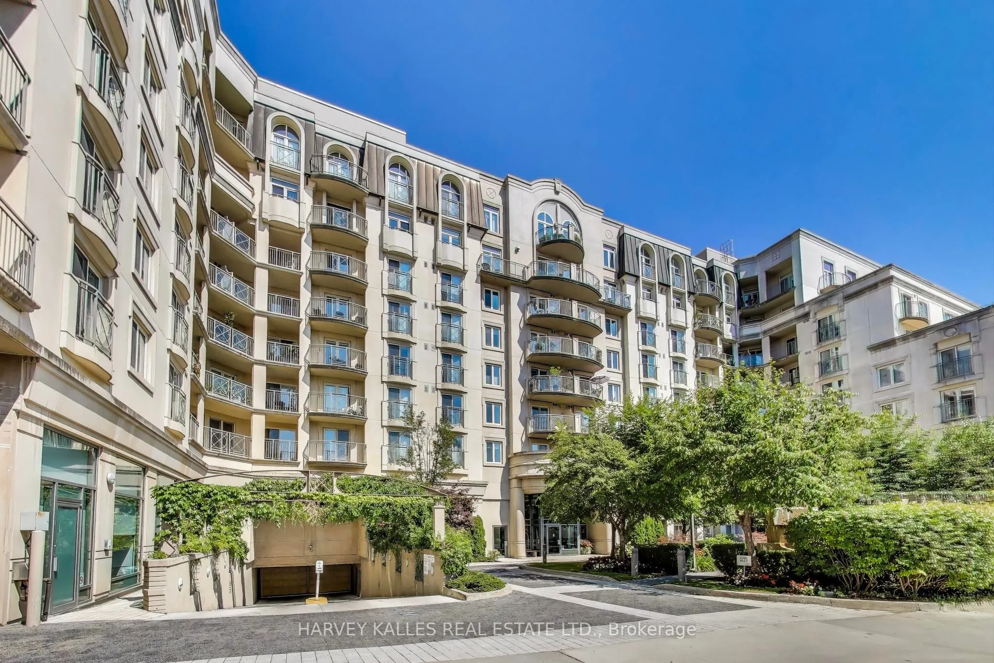 1 Balmoral Avenue, #804