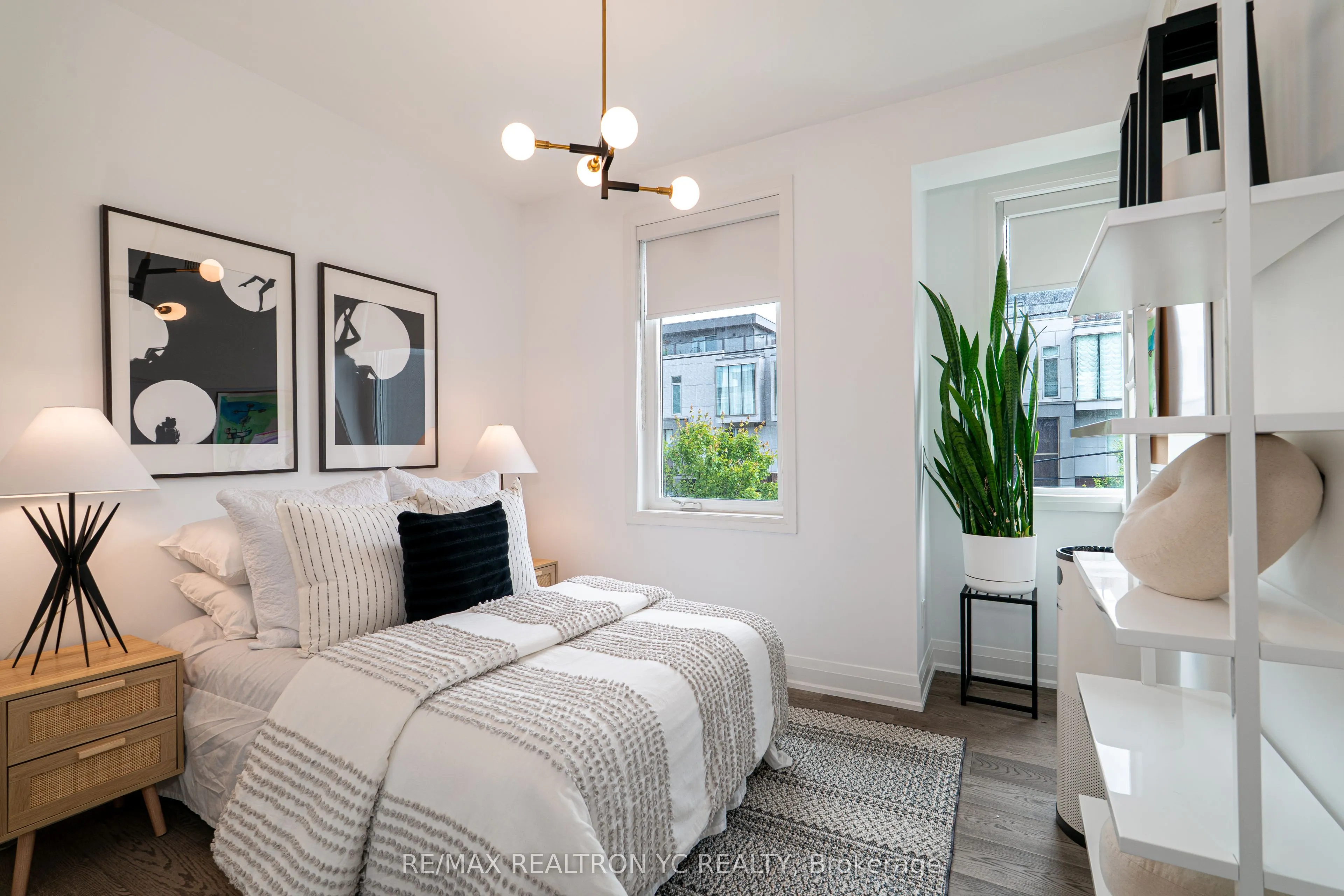 18 Greenbriar Road, #4