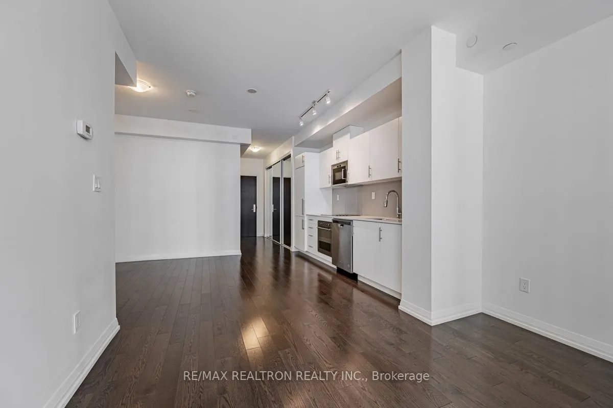 460 Adelaide Street E, #317