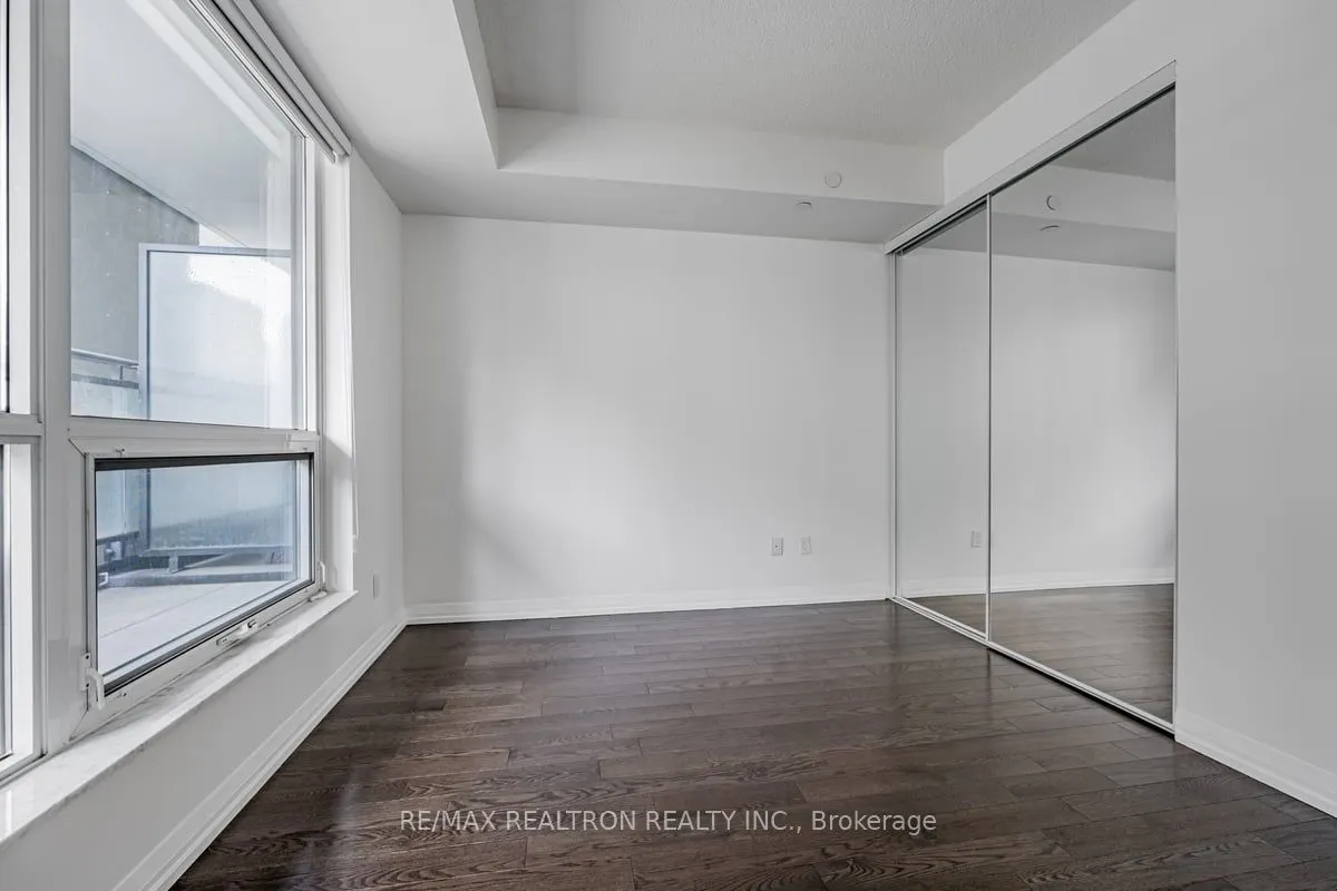 460 Adelaide Street E, #317