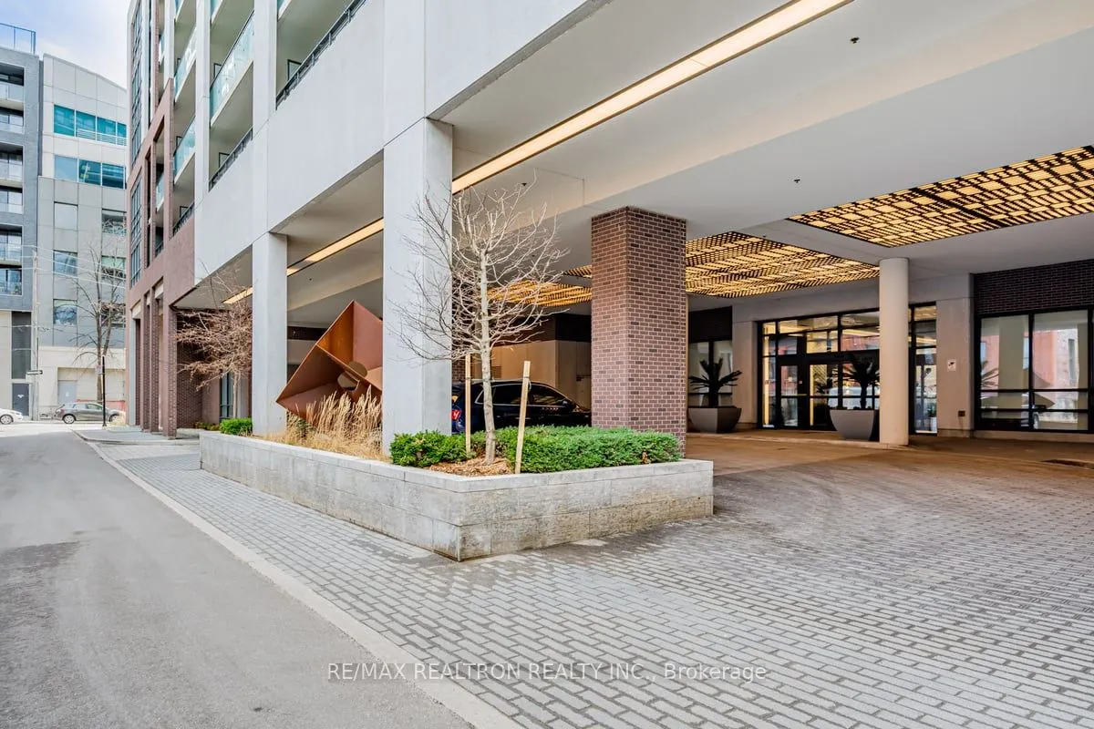 460 Adelaide Street E, #317