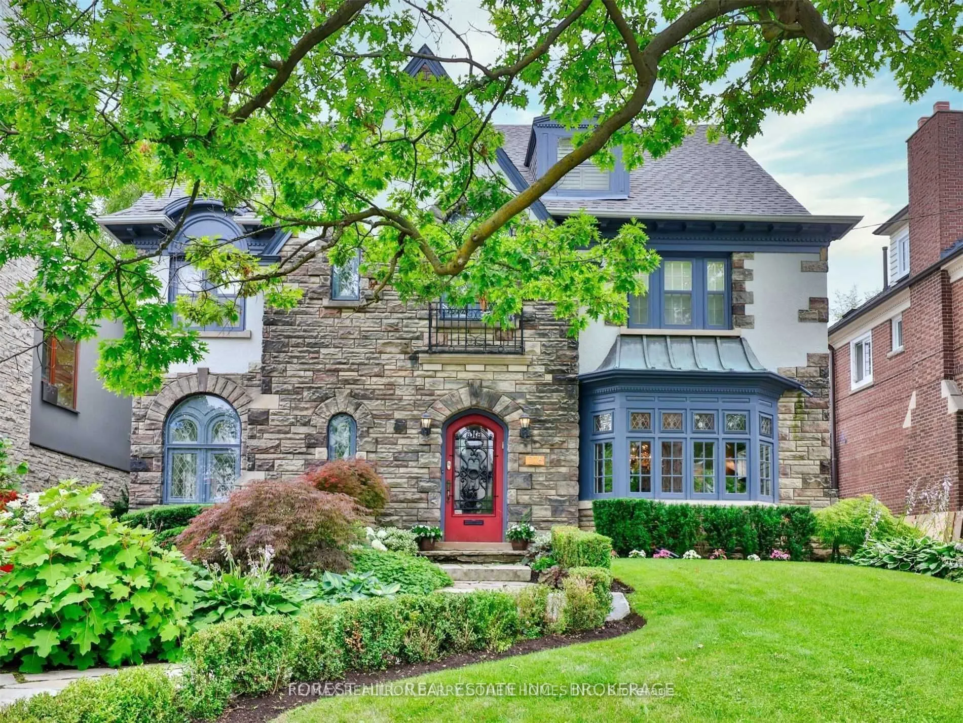 216 Dunvegan Road
