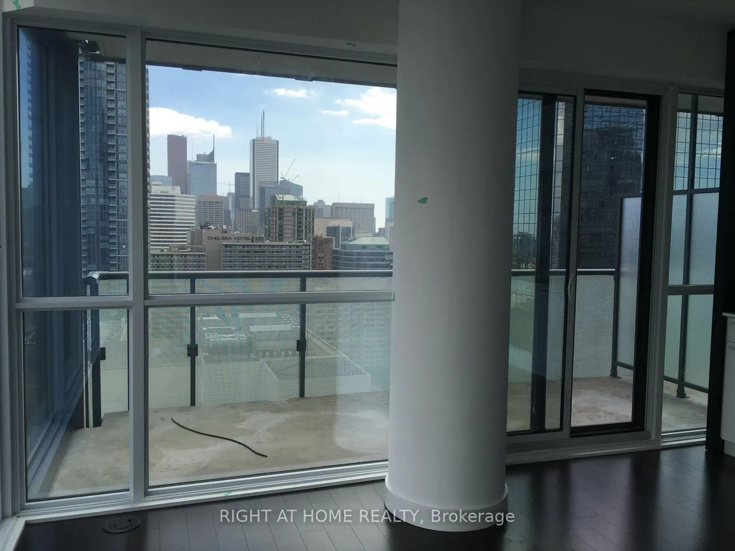 15 Grenville Street, #2310