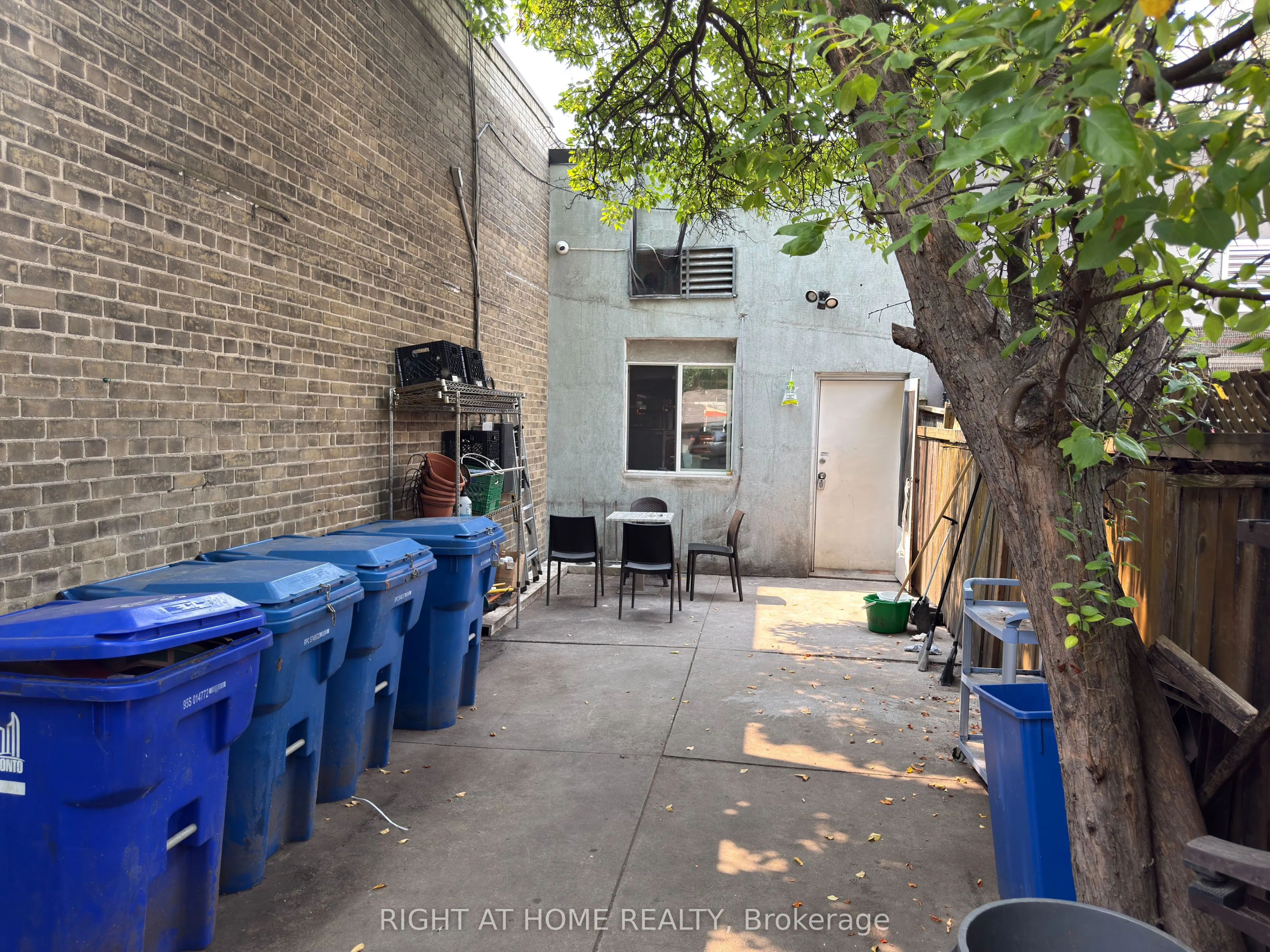 1549 Bayview Avenue