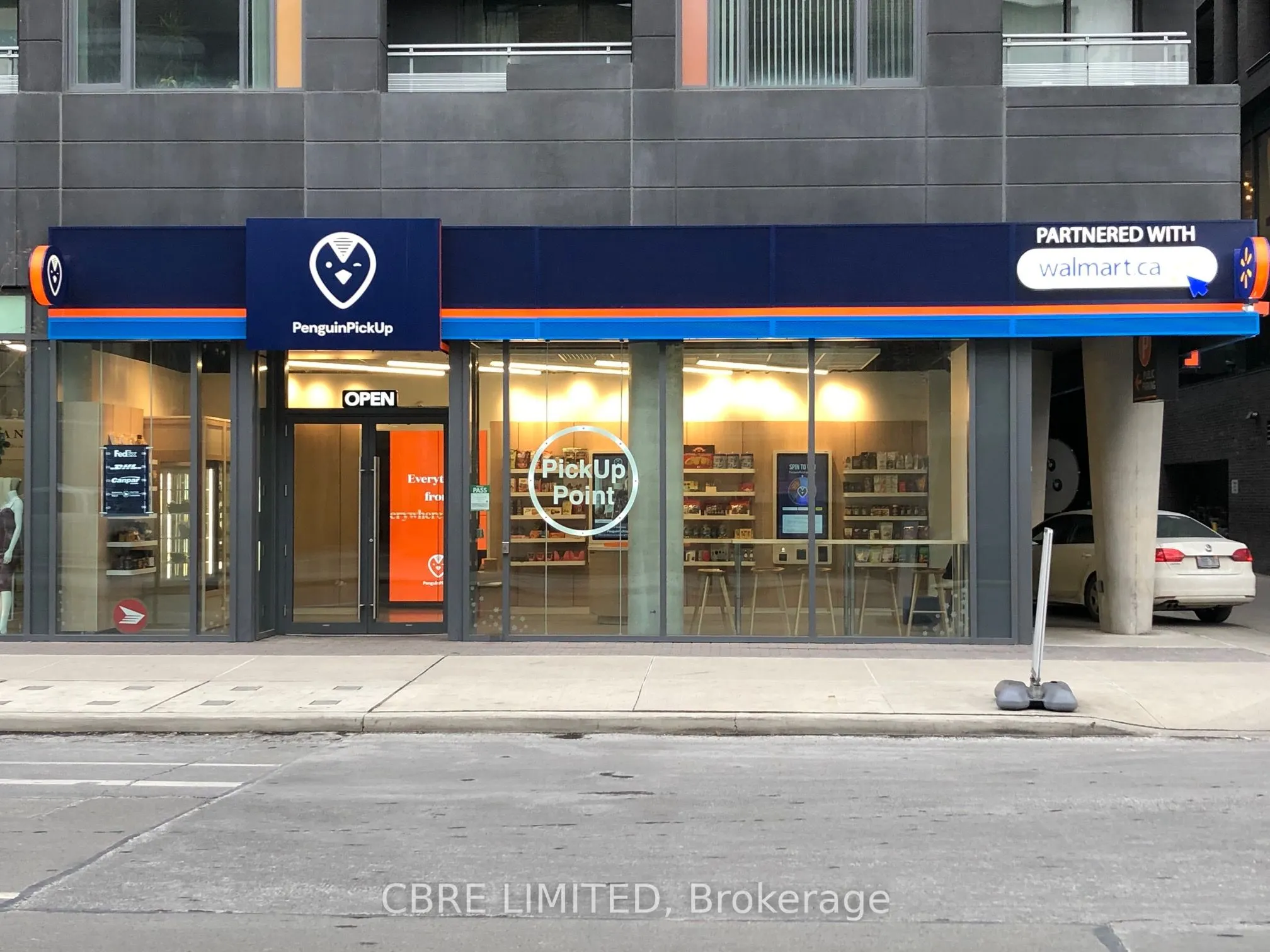 525 Adelaide Street W, #109