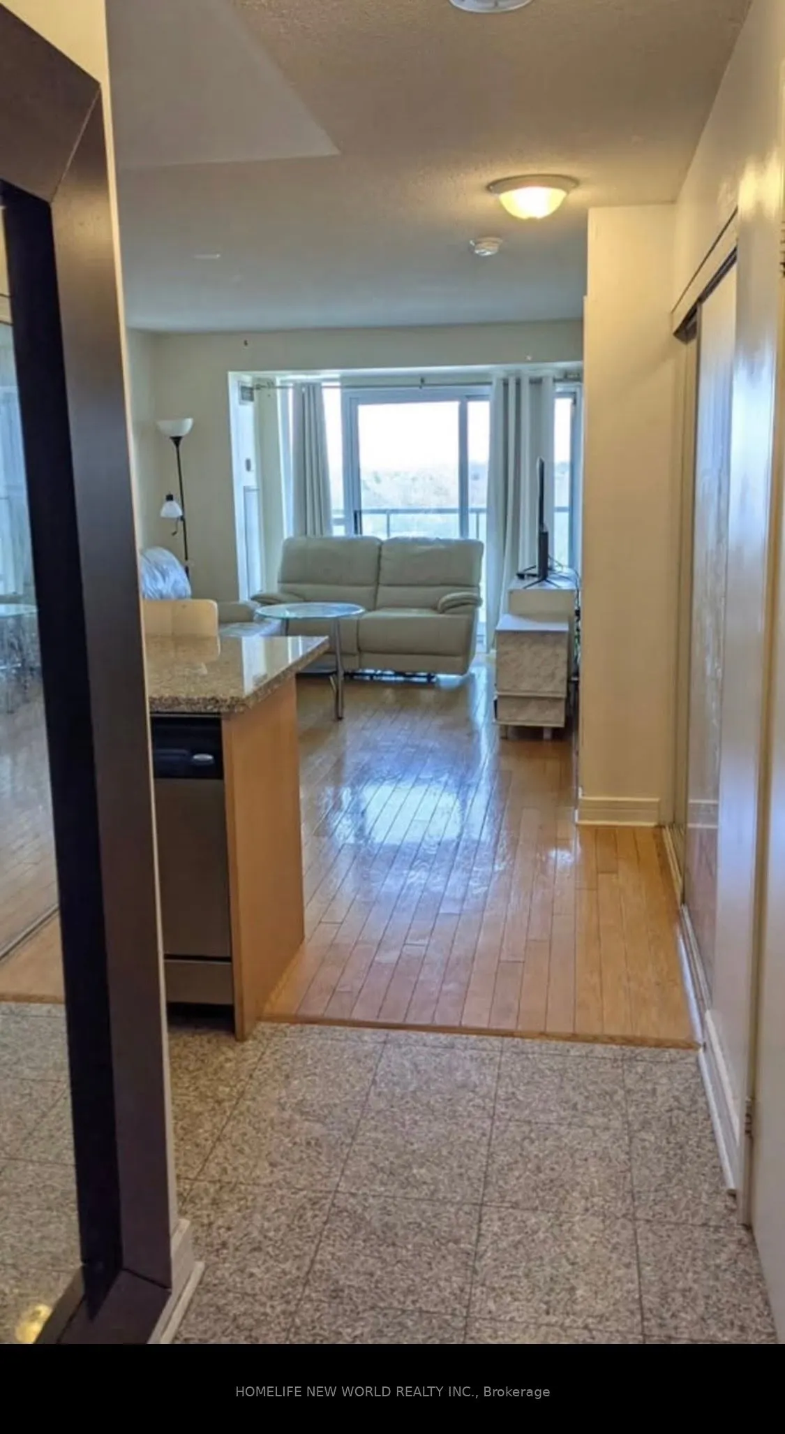16 Harrison Garden Boulevard, #903