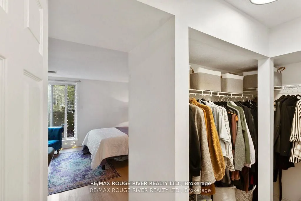 32 Massey Street W, #D