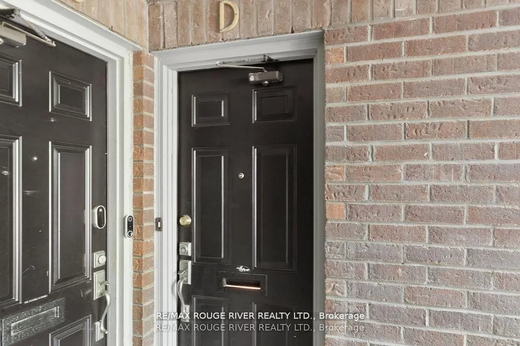 32 Massey Street W, #D