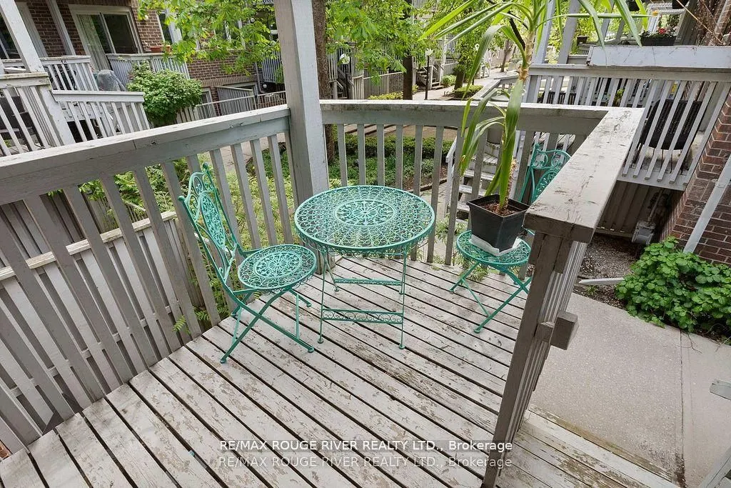 32 Massey Street W, #D