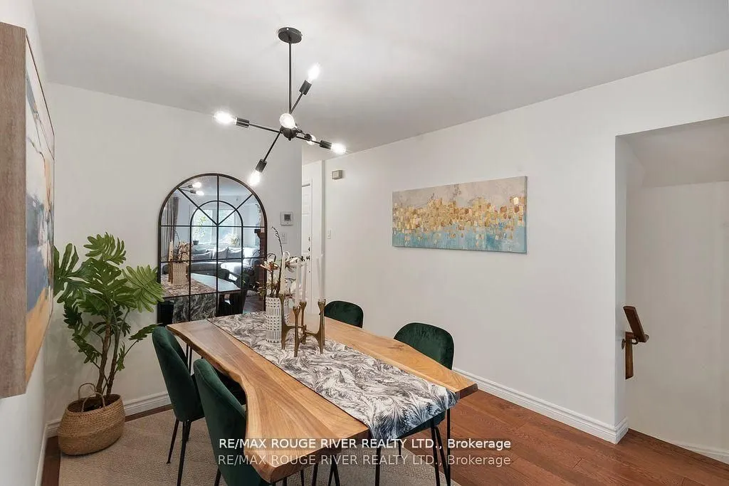 32 Massey Street W, #D