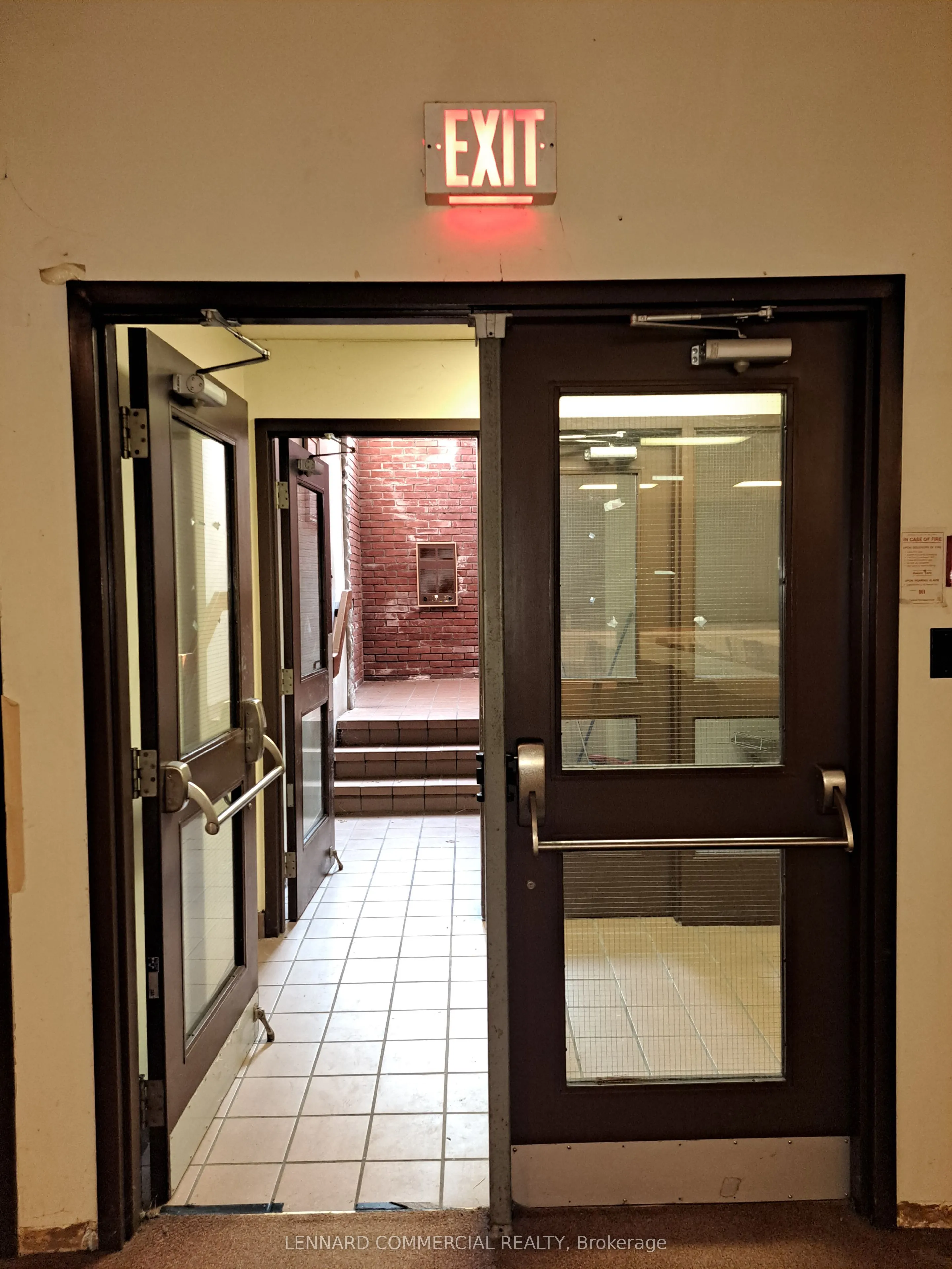 276 Bathurst Street