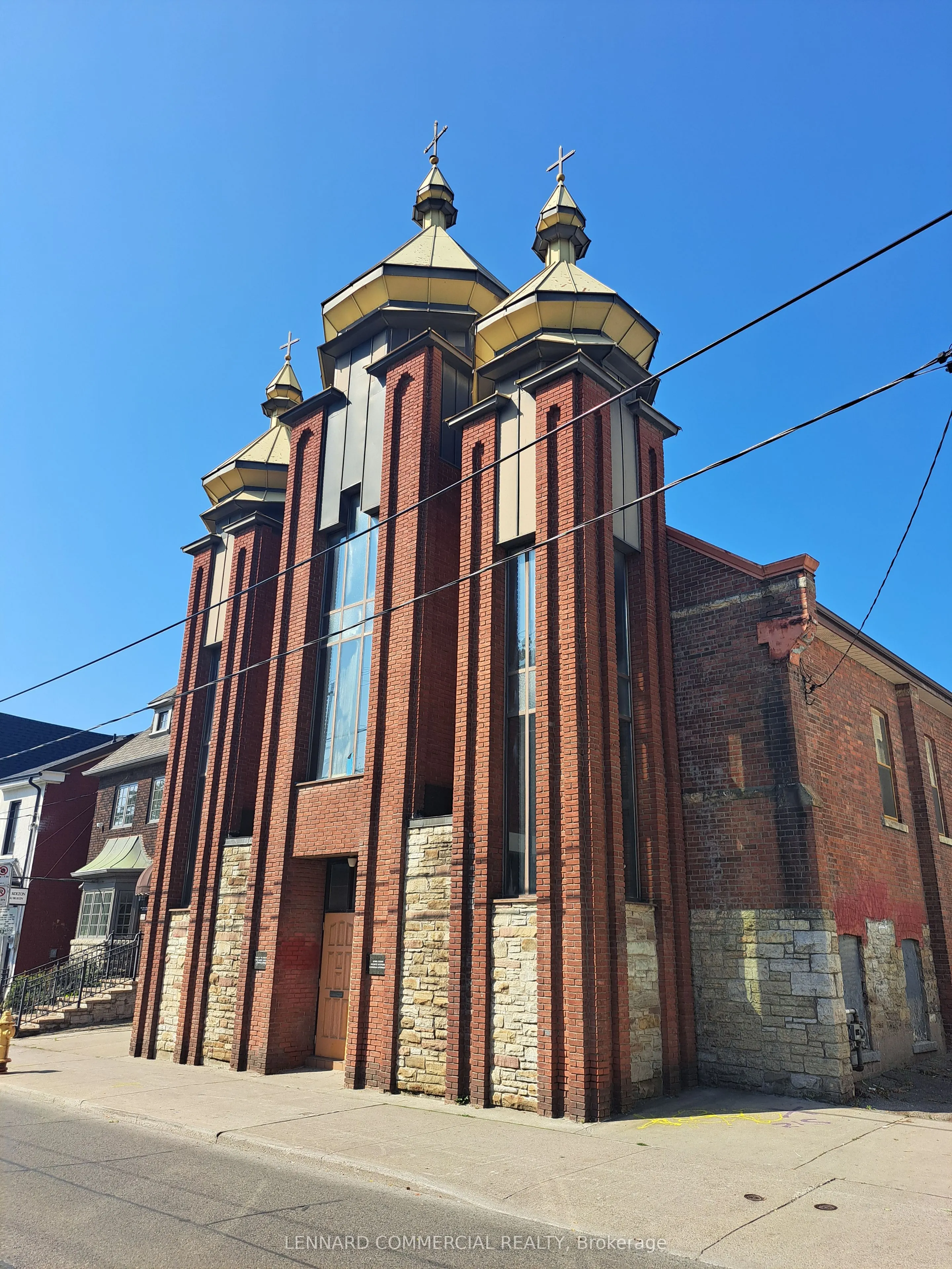276 Bathurst Street