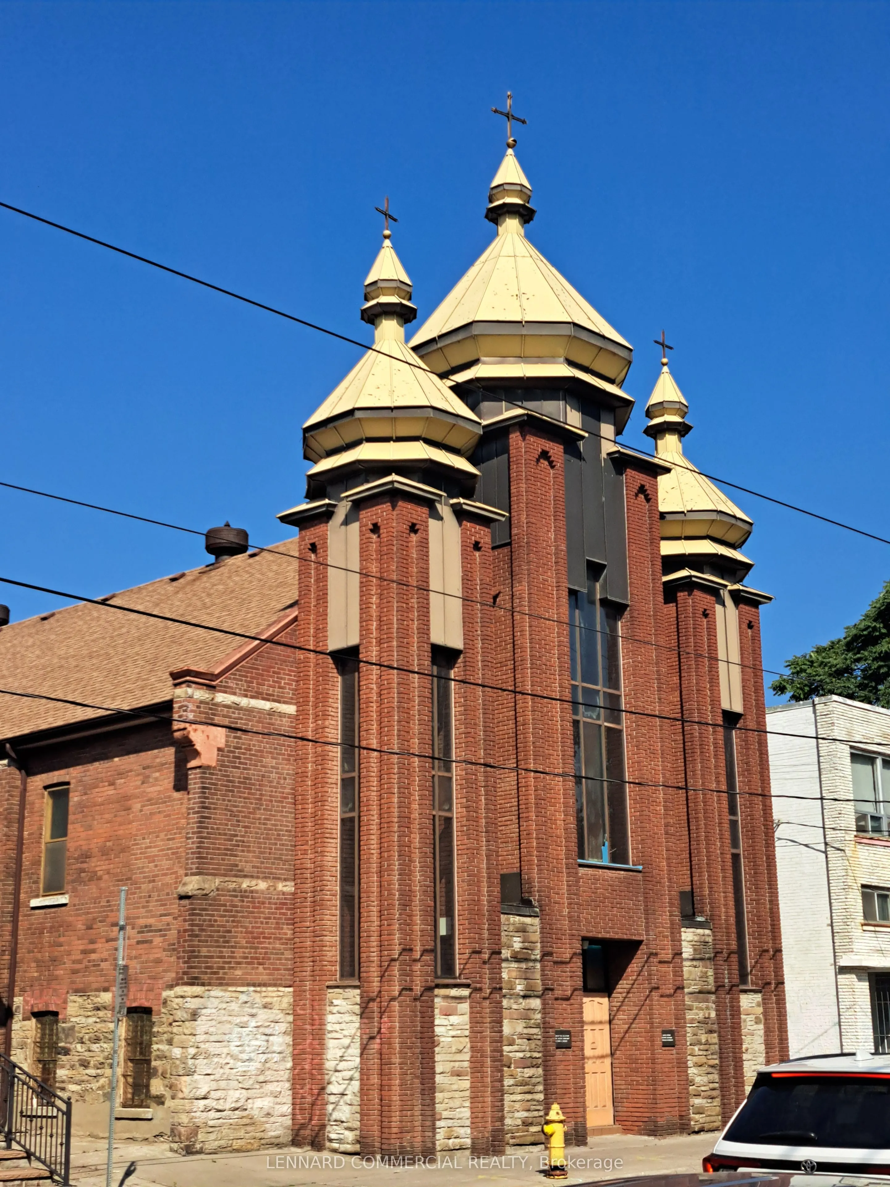276 Bathurst Street