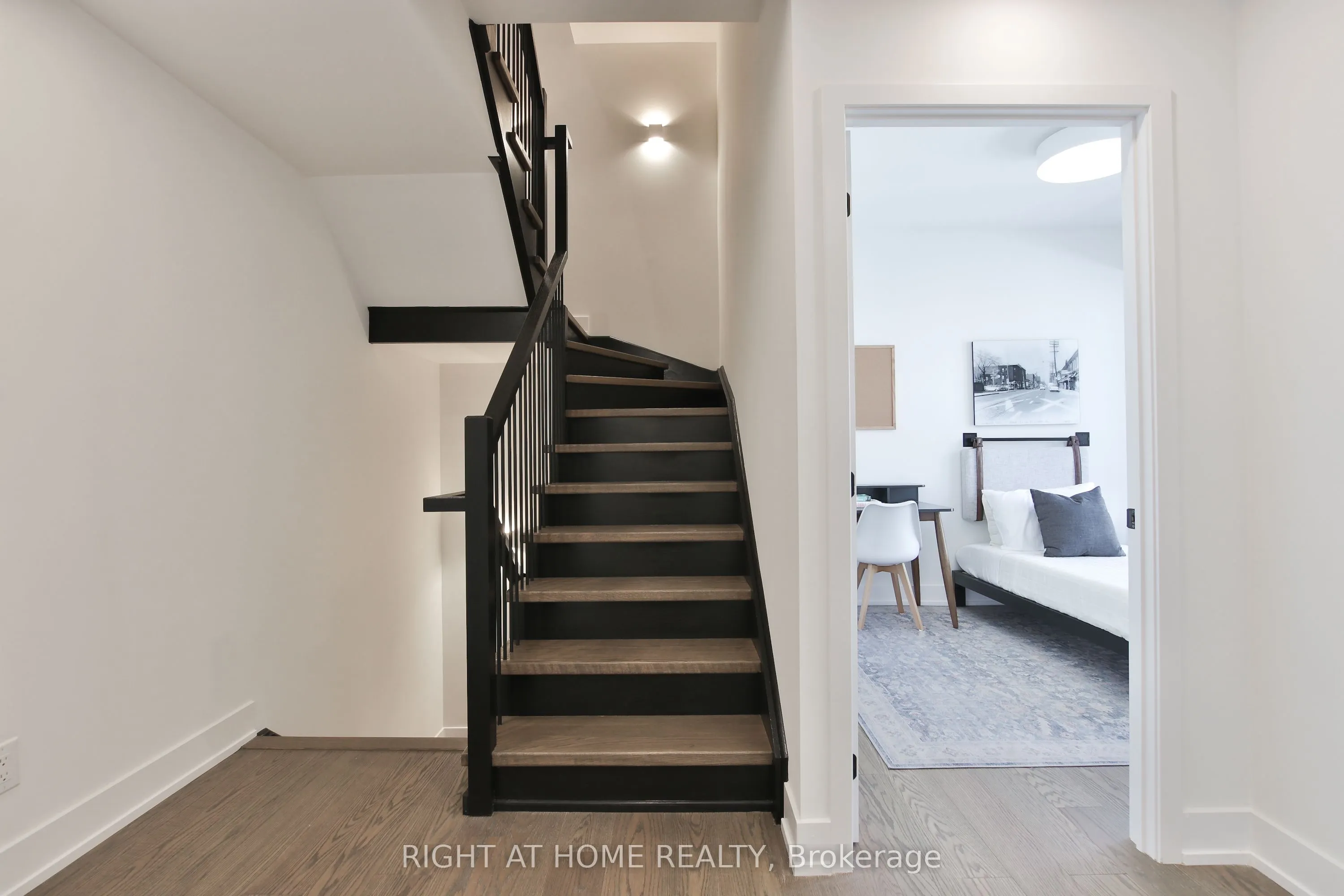 55 Nicholas Avenue, #09