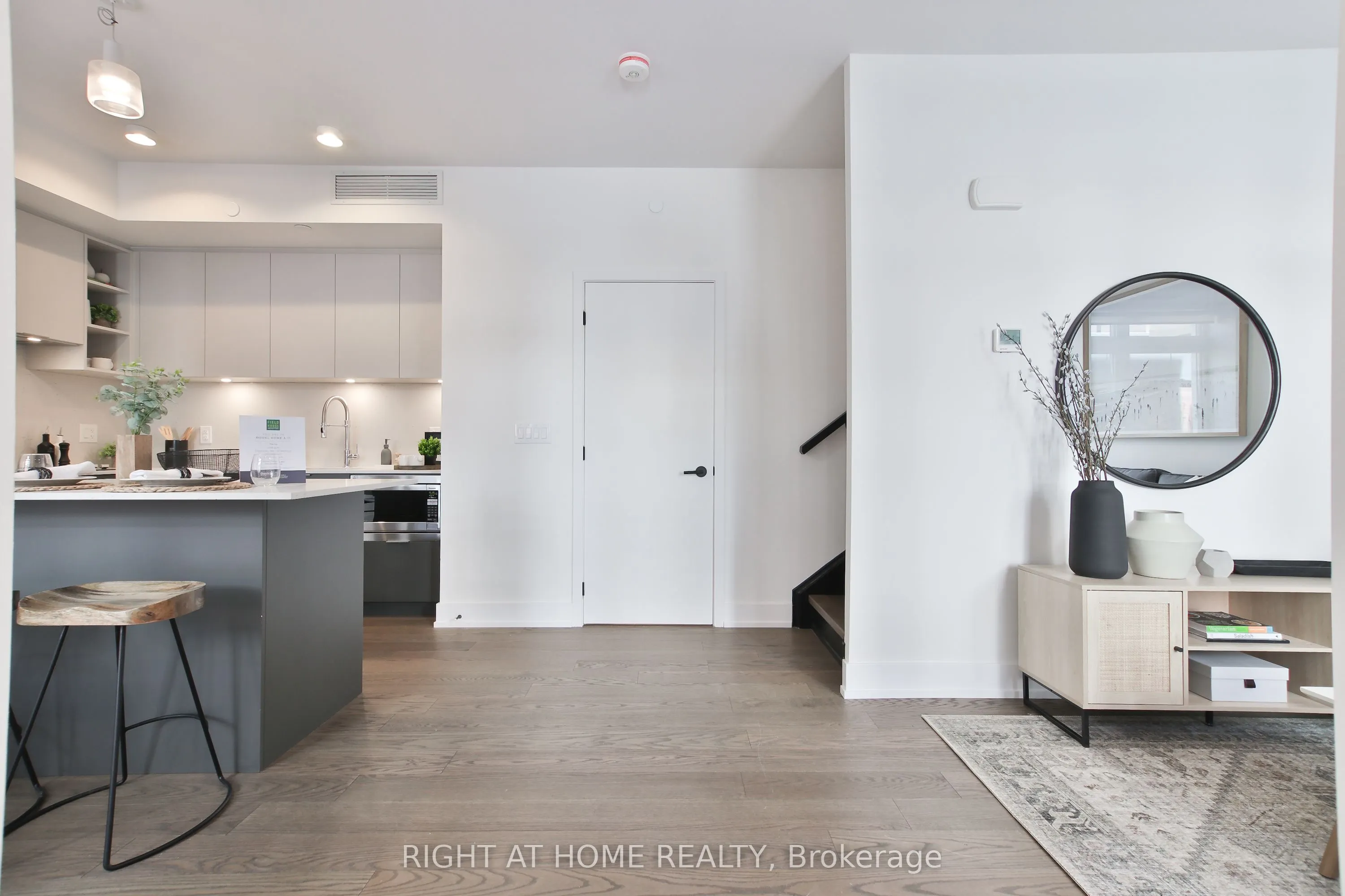 55 Nicholas Avenue, #09