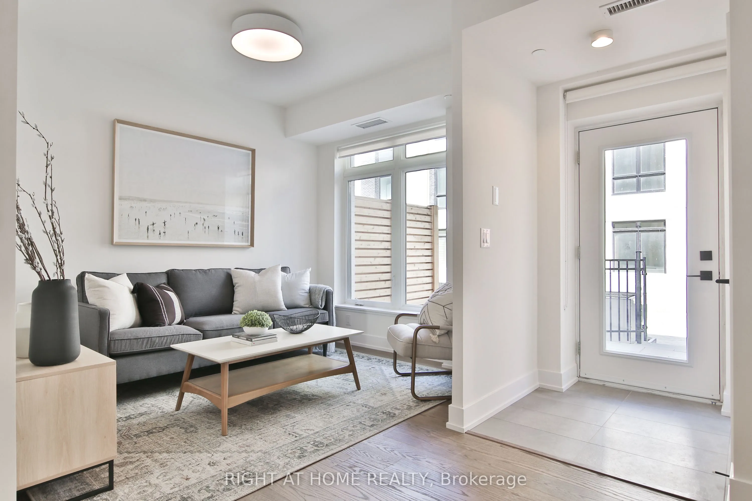 55 Nicholas Avenue, #09