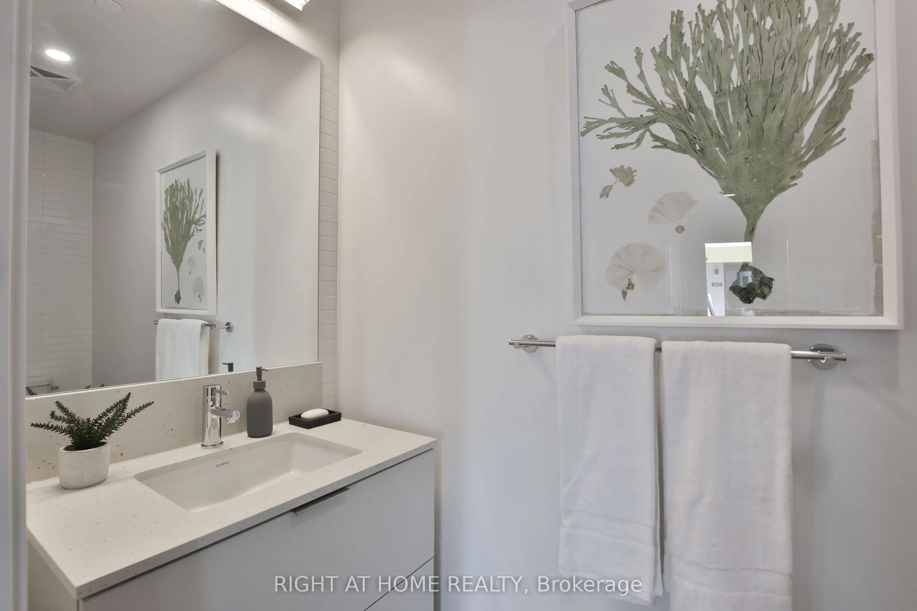 55 Nicholas Avenue, #09