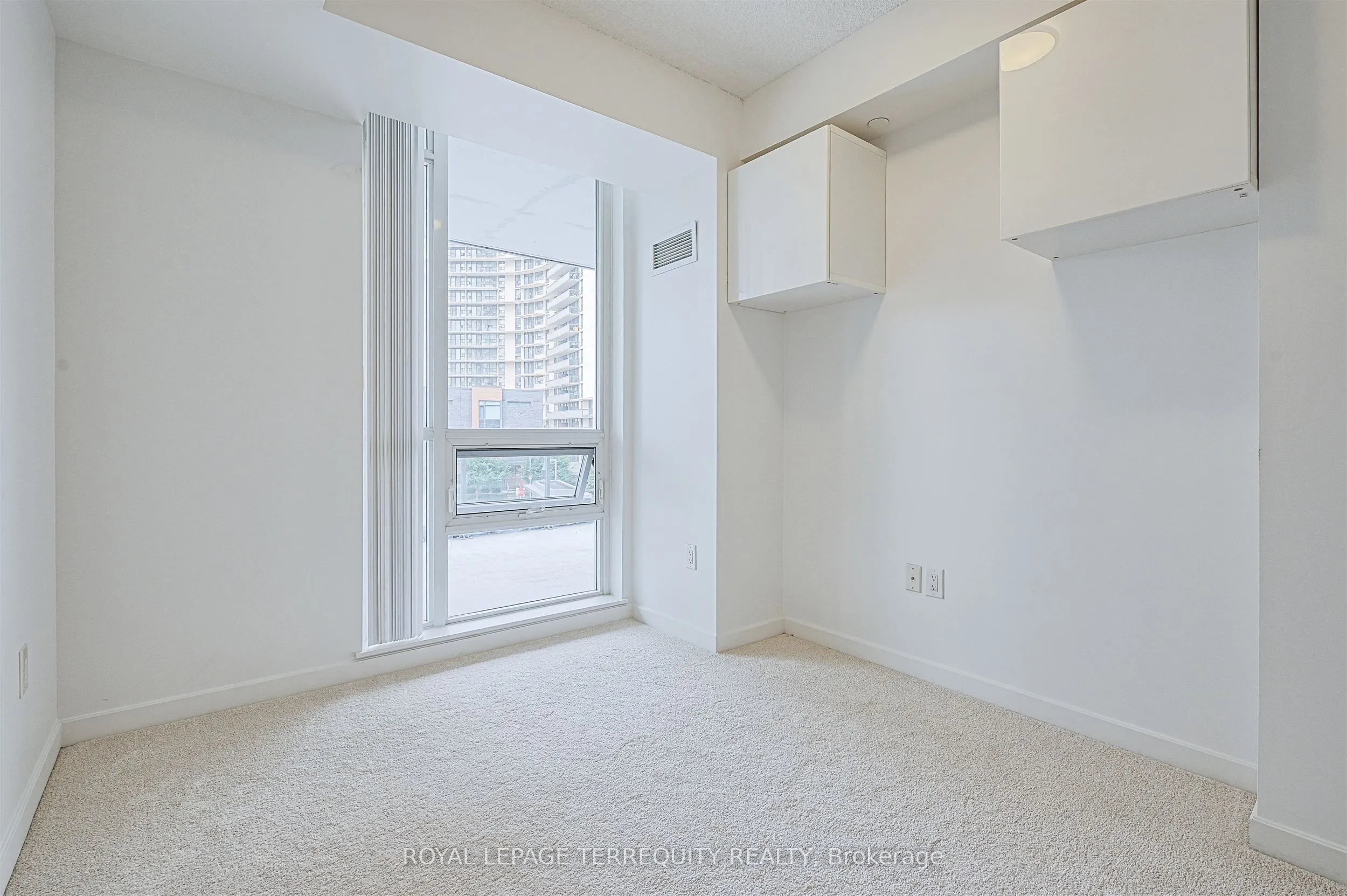 62 Forest Manor Road, #201