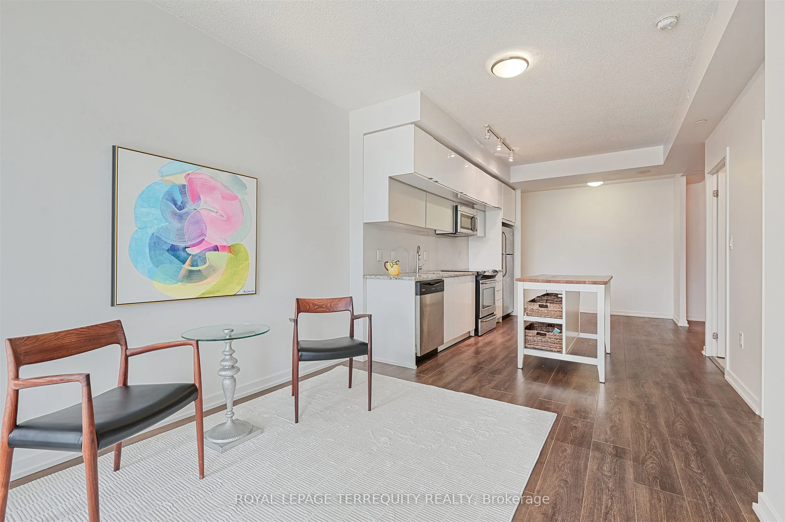 62 Forest Manor Road, #201