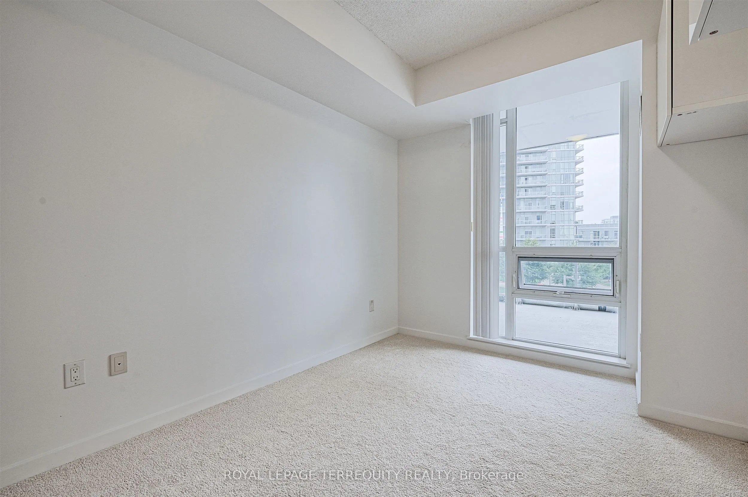 62 Forest Manor Road, #201
