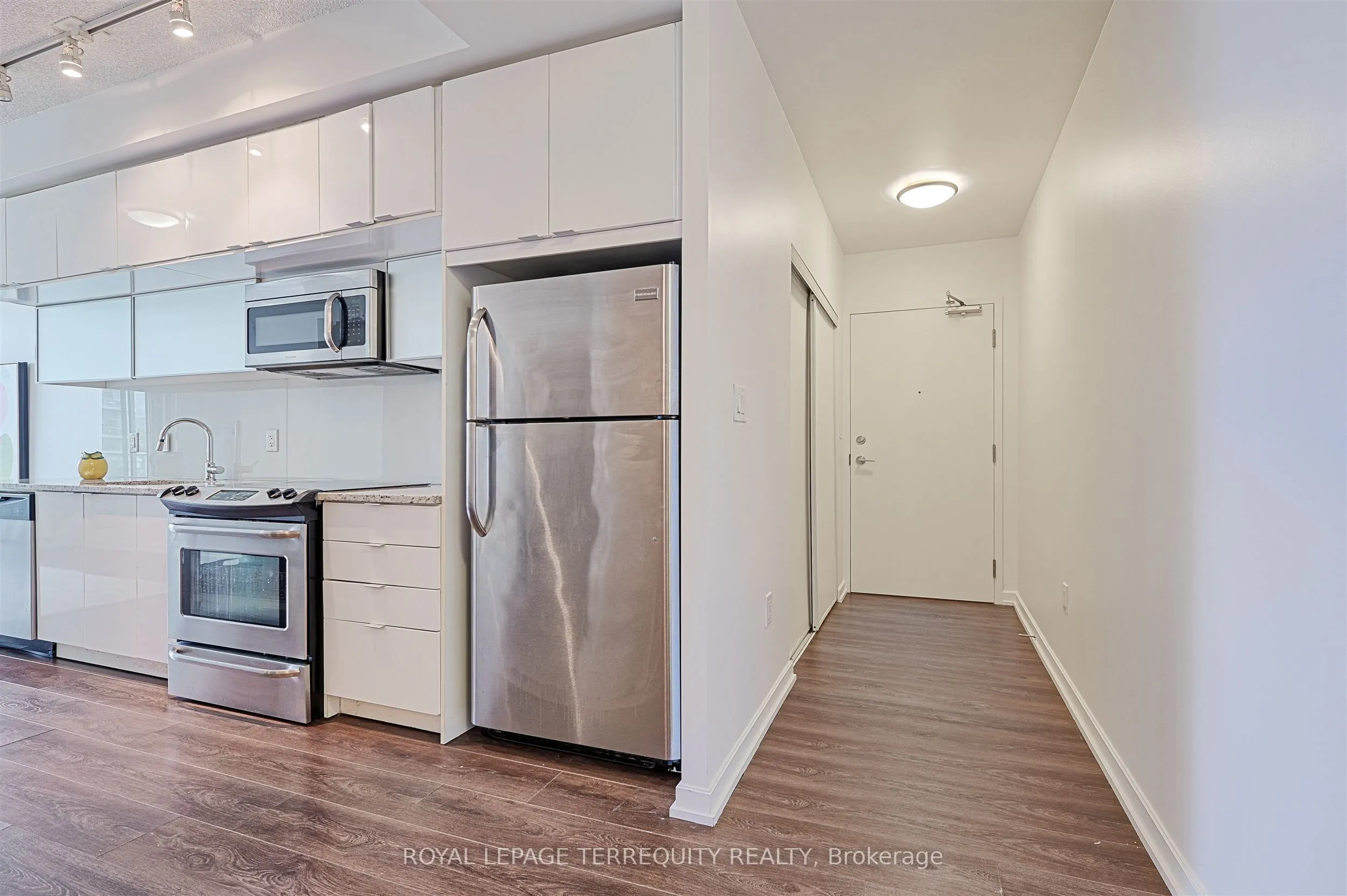 62 Forest Manor Road, #201