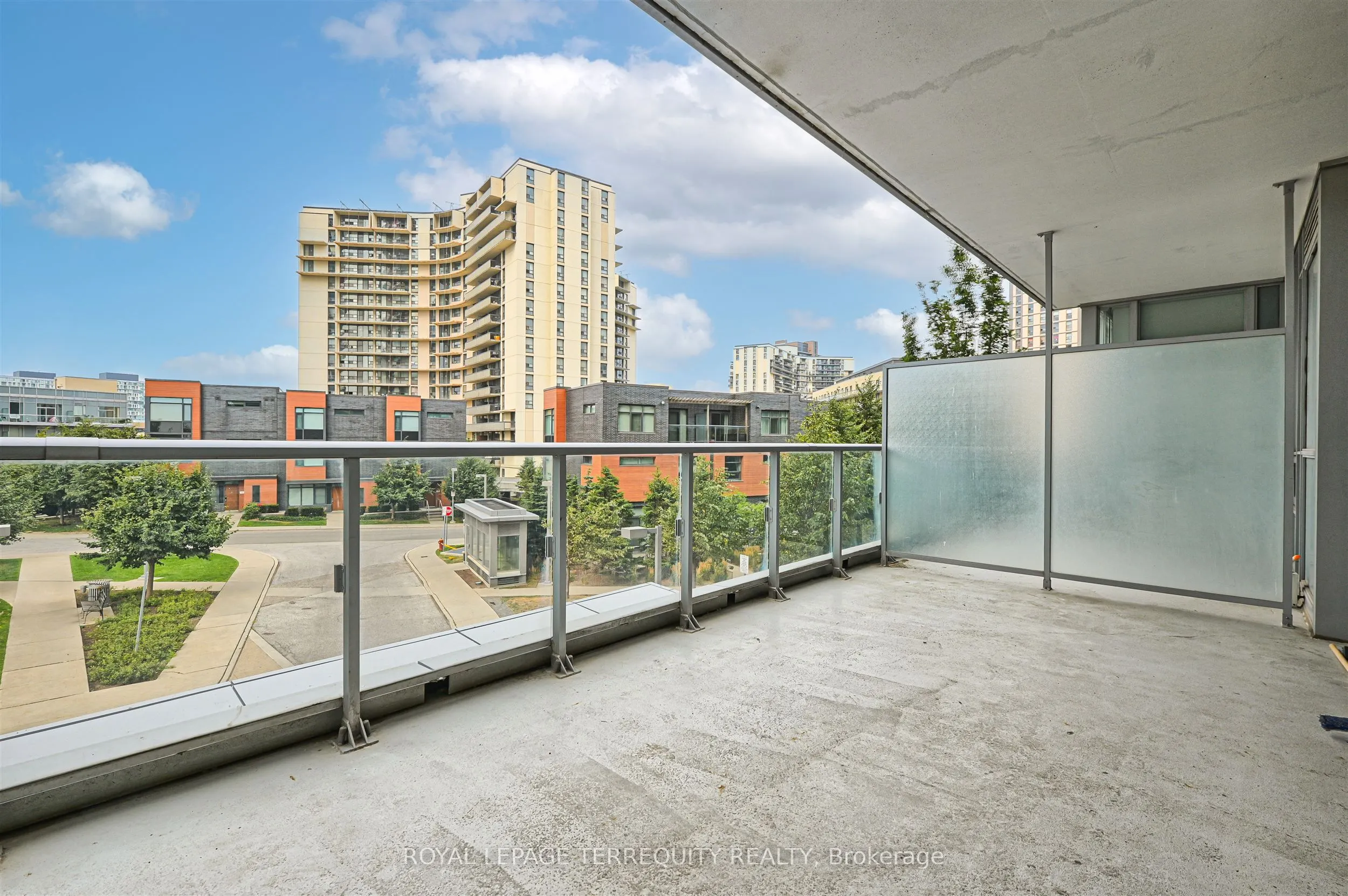 62 Forest Manor Road, #201