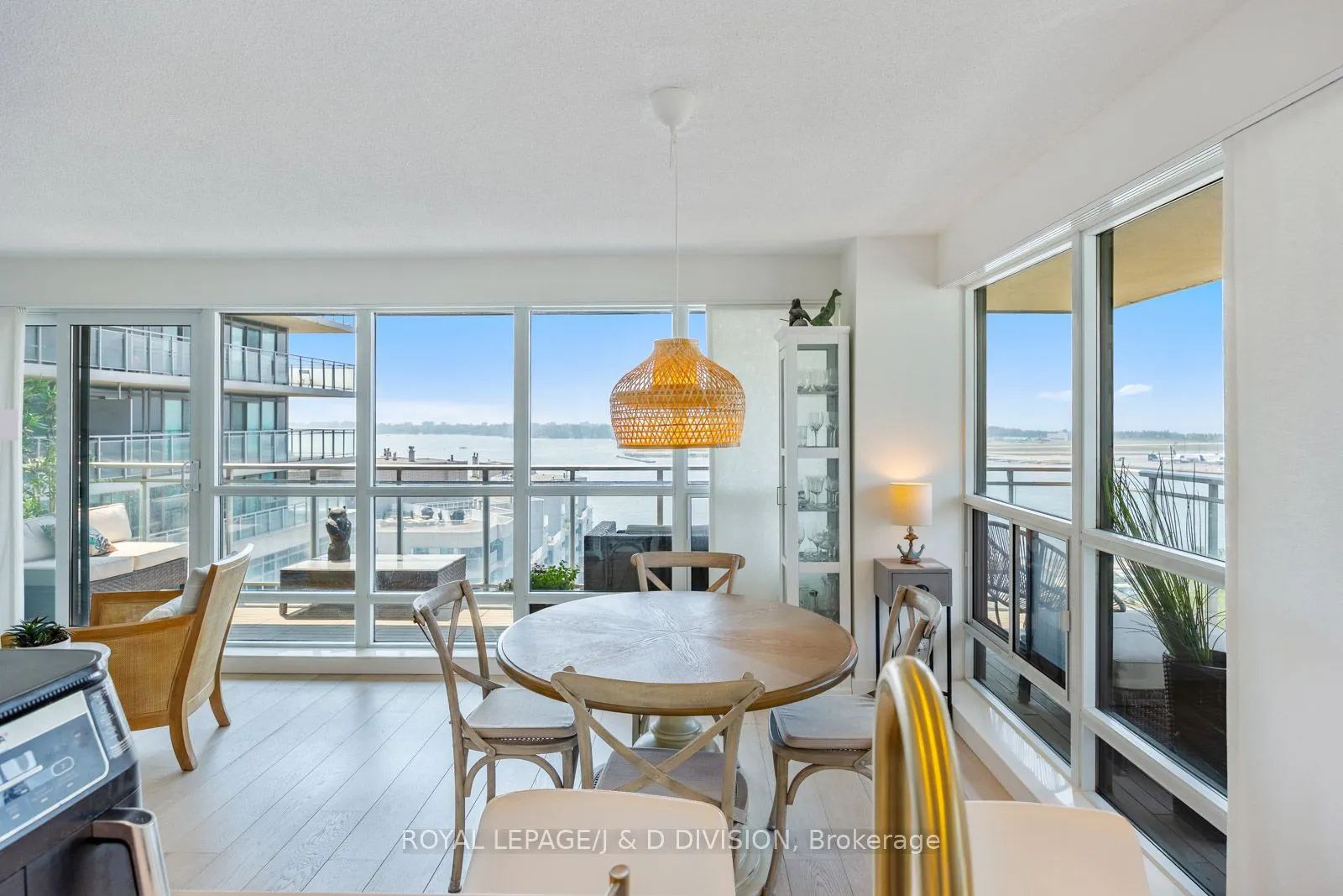 410 Queens Quay W, #1203