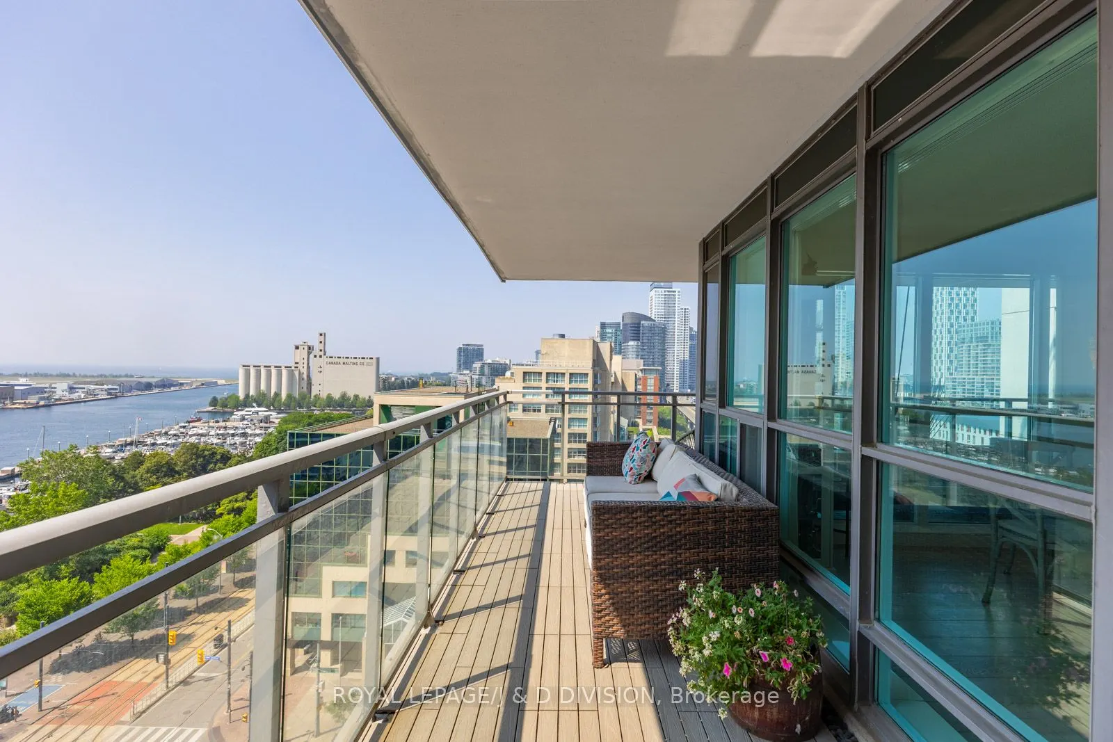 410 Queens Quay W, #1203