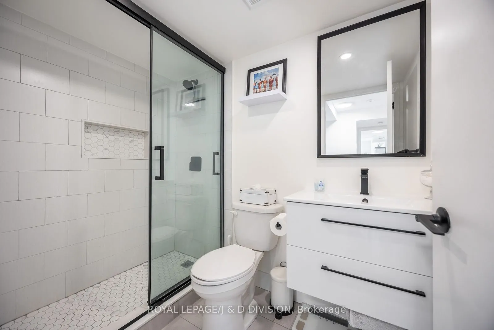 410 Queens Quay W, #1203
