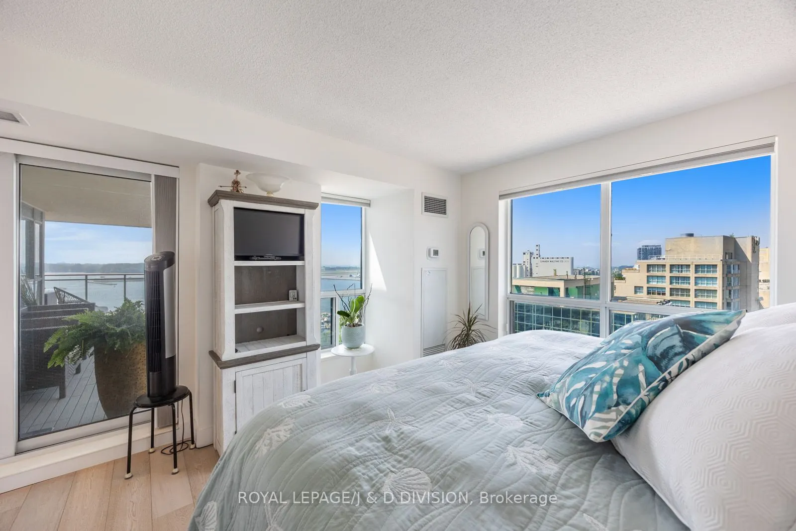 410 Queens Quay W, #1203