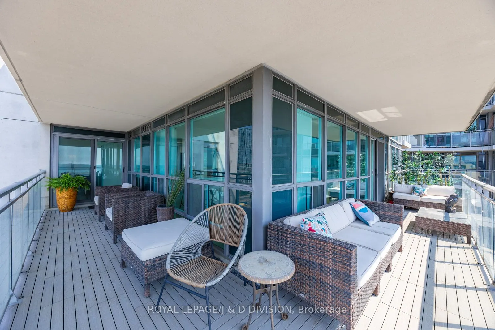 410 Queens Quay W, #1203