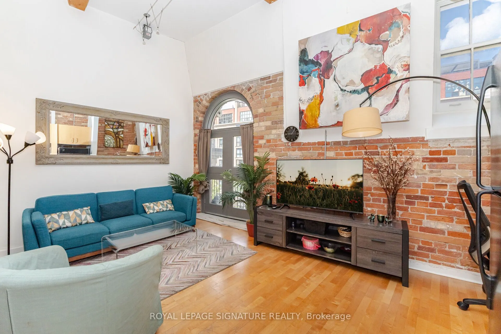 81A Front Street E, #414