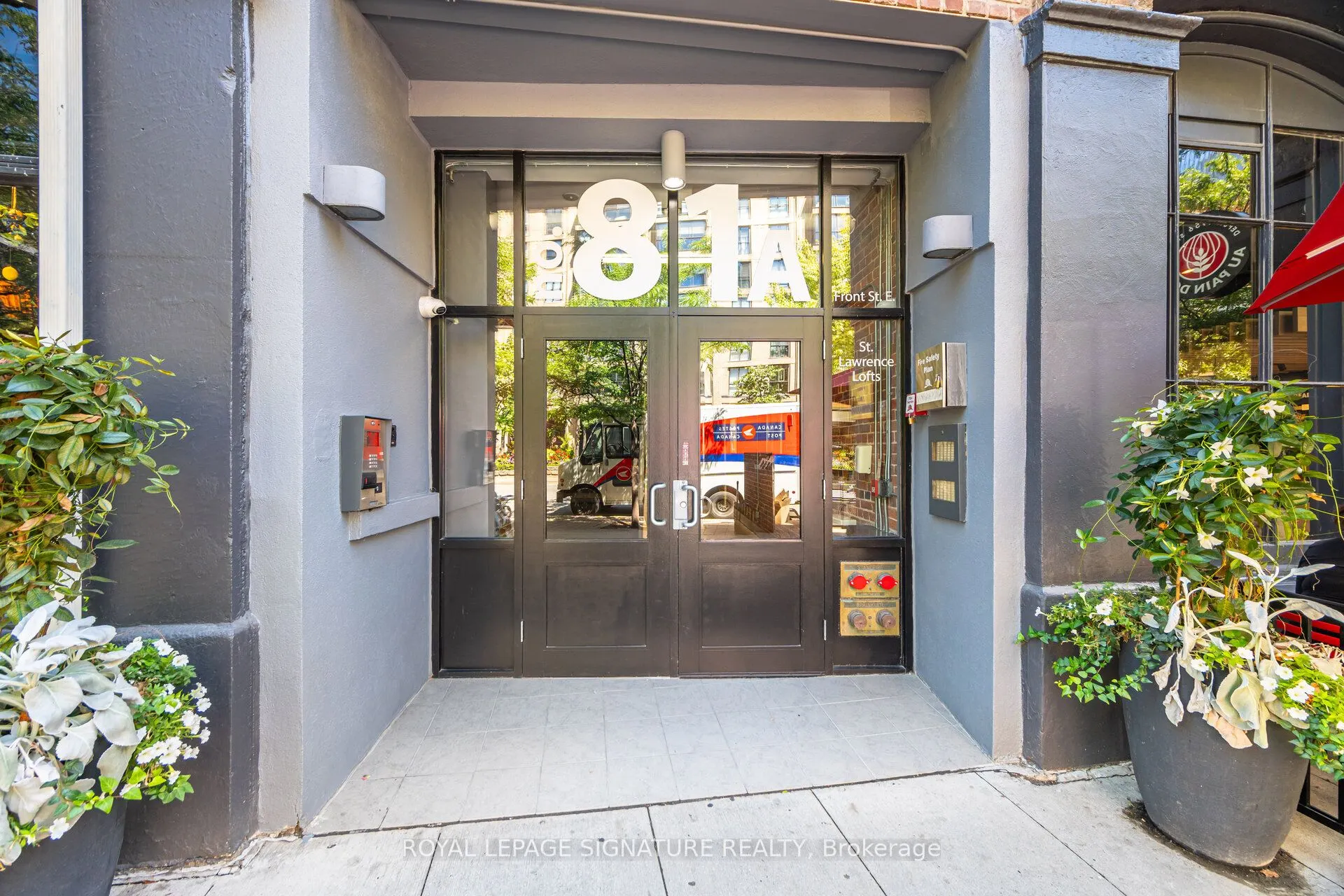 81A Front Street E, #414