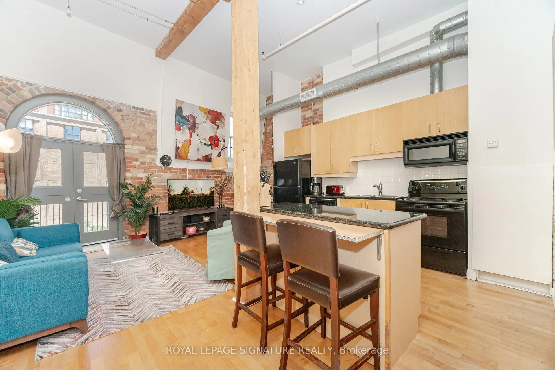 81A Front Street E, #414