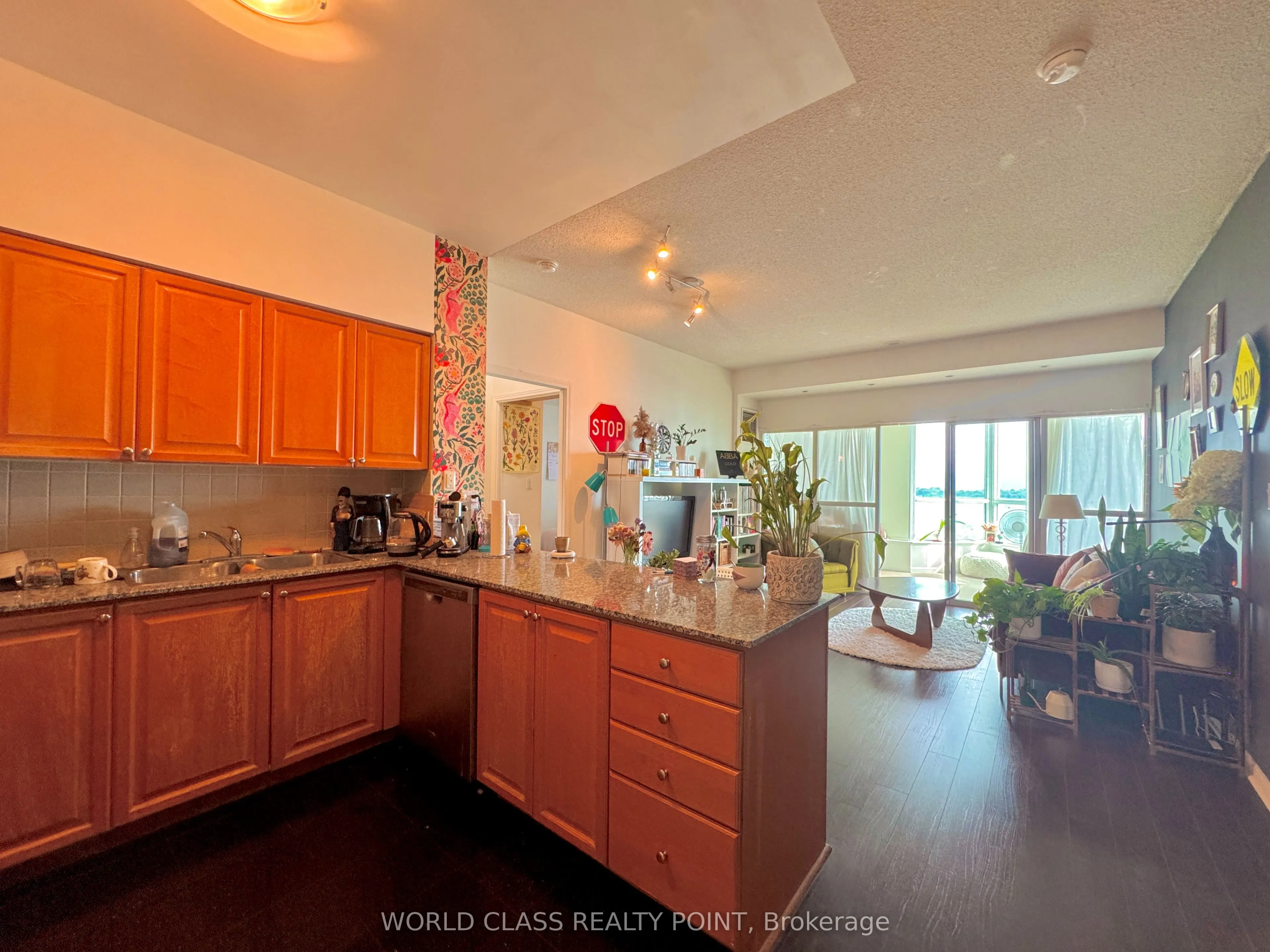 230 Queens Quay W, #1719