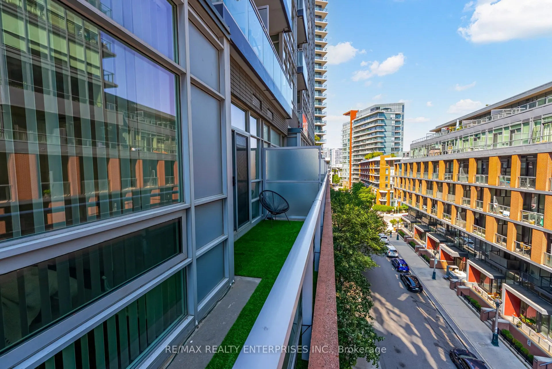 15 Bruyeres Mews, #601