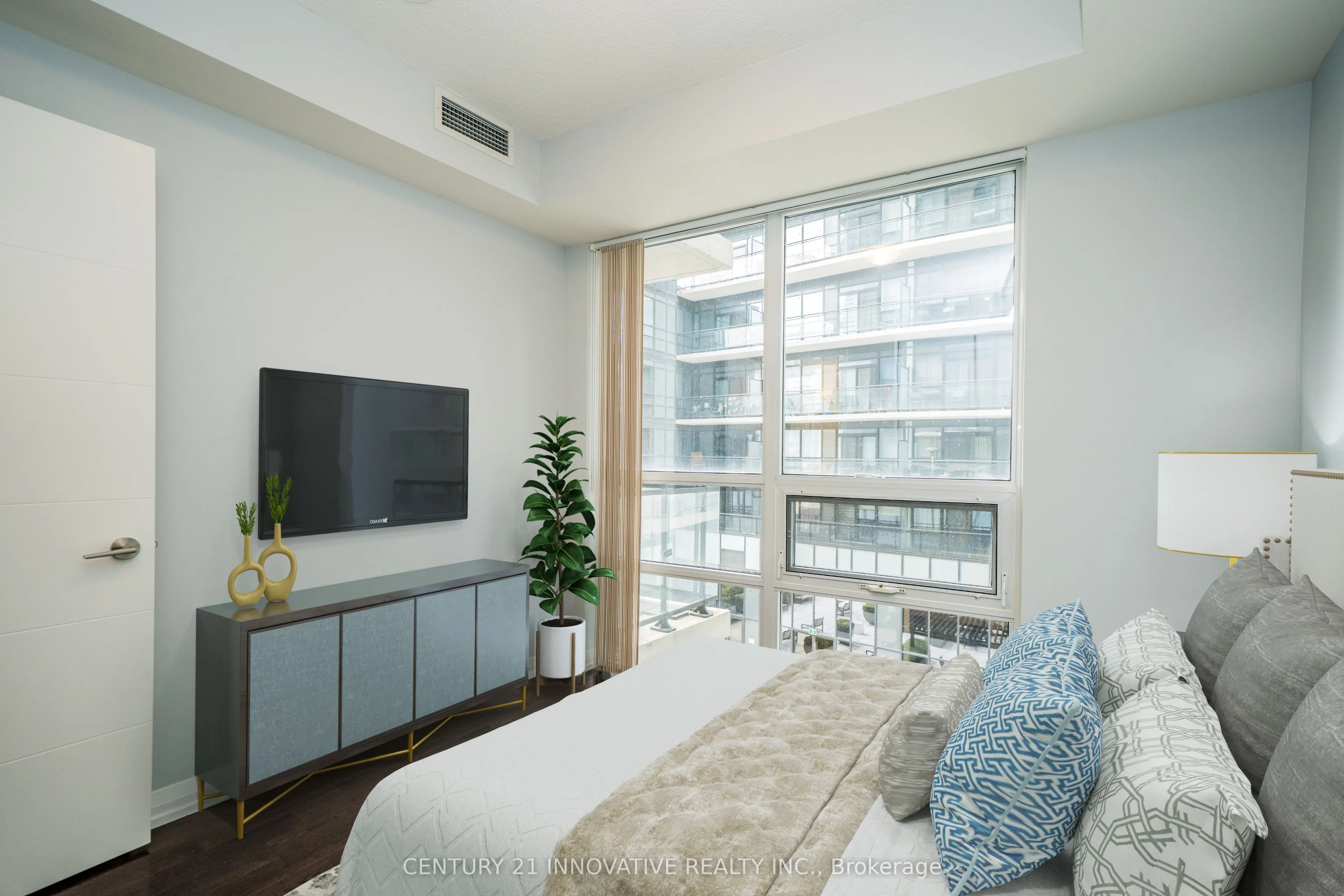 460 Adelaide Street E, #751