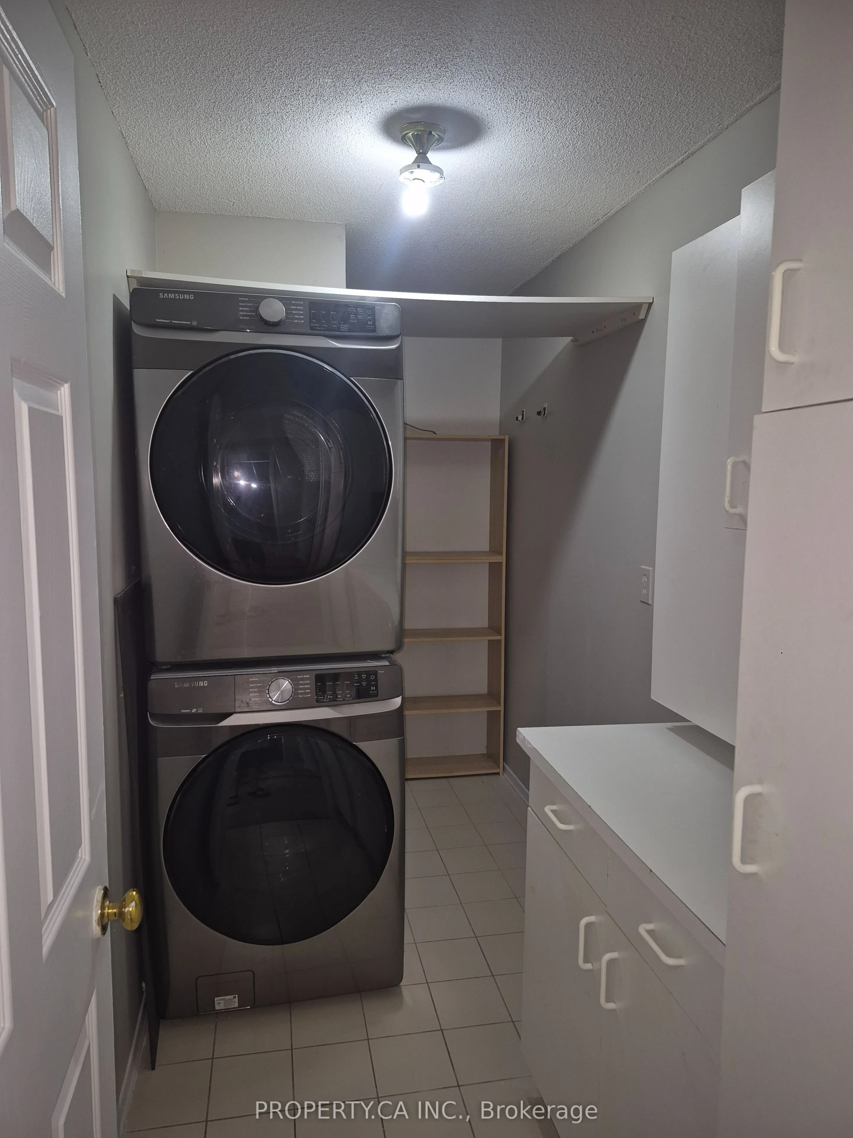 5460 Yonge Street, #1206