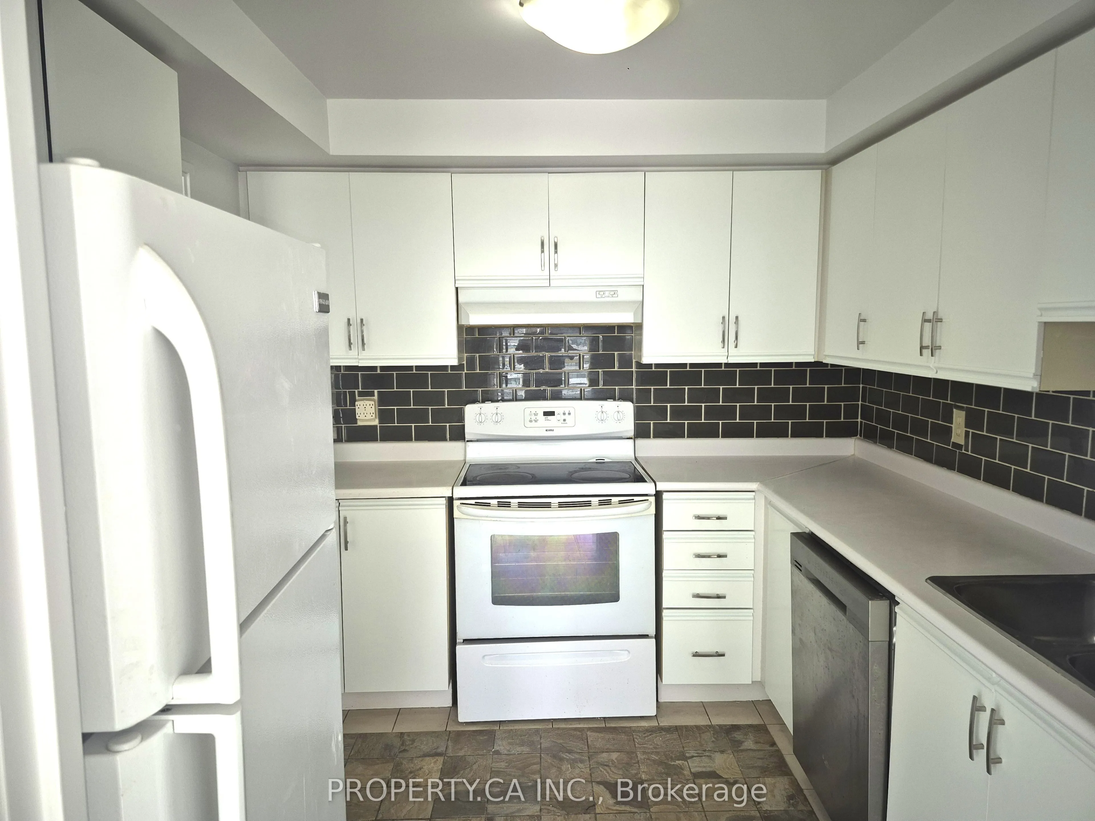5460 Yonge Street, #1206