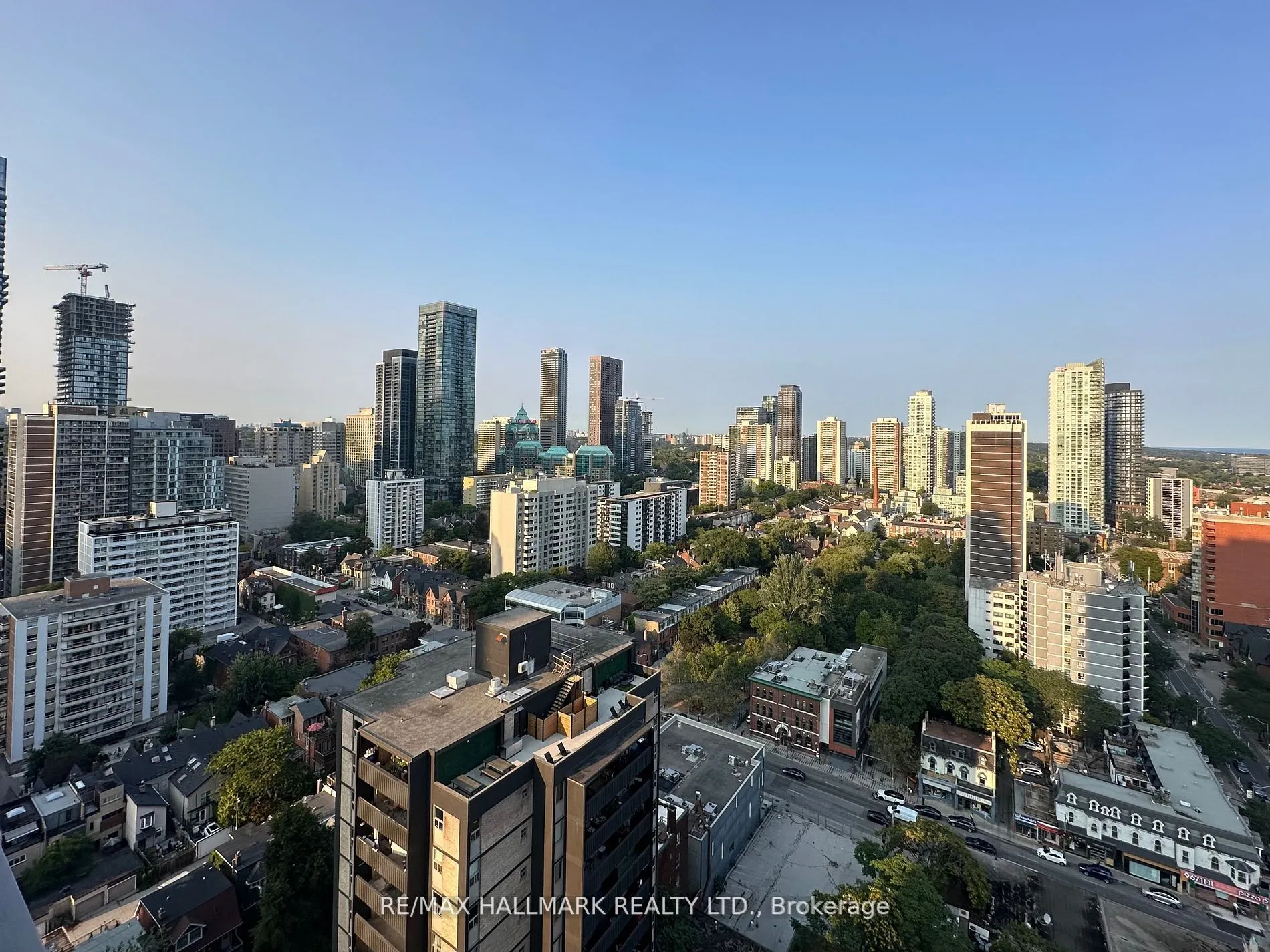 50 Wellesley Street E, #2904