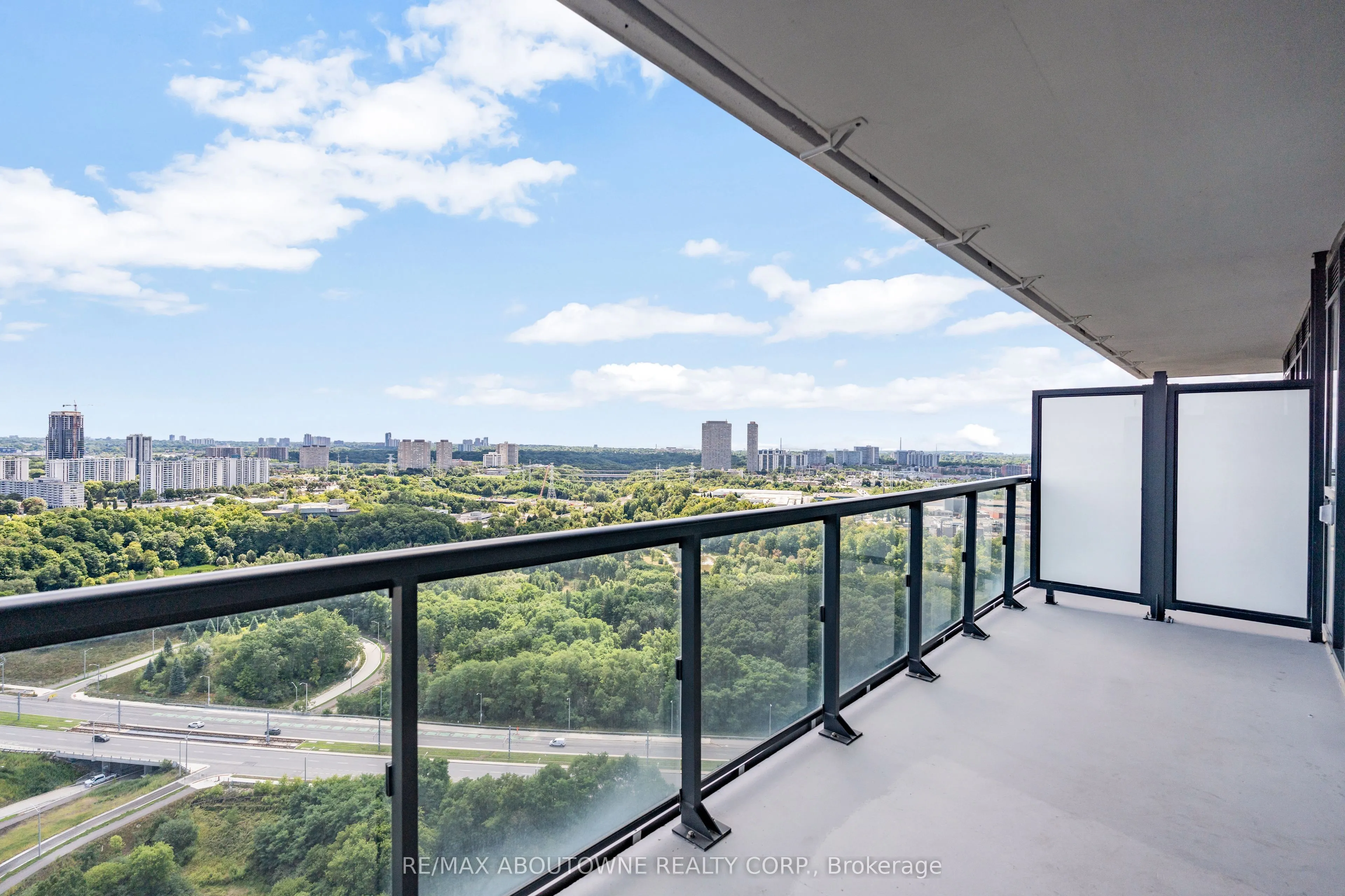 30 Inn On The Park Drive, #2608