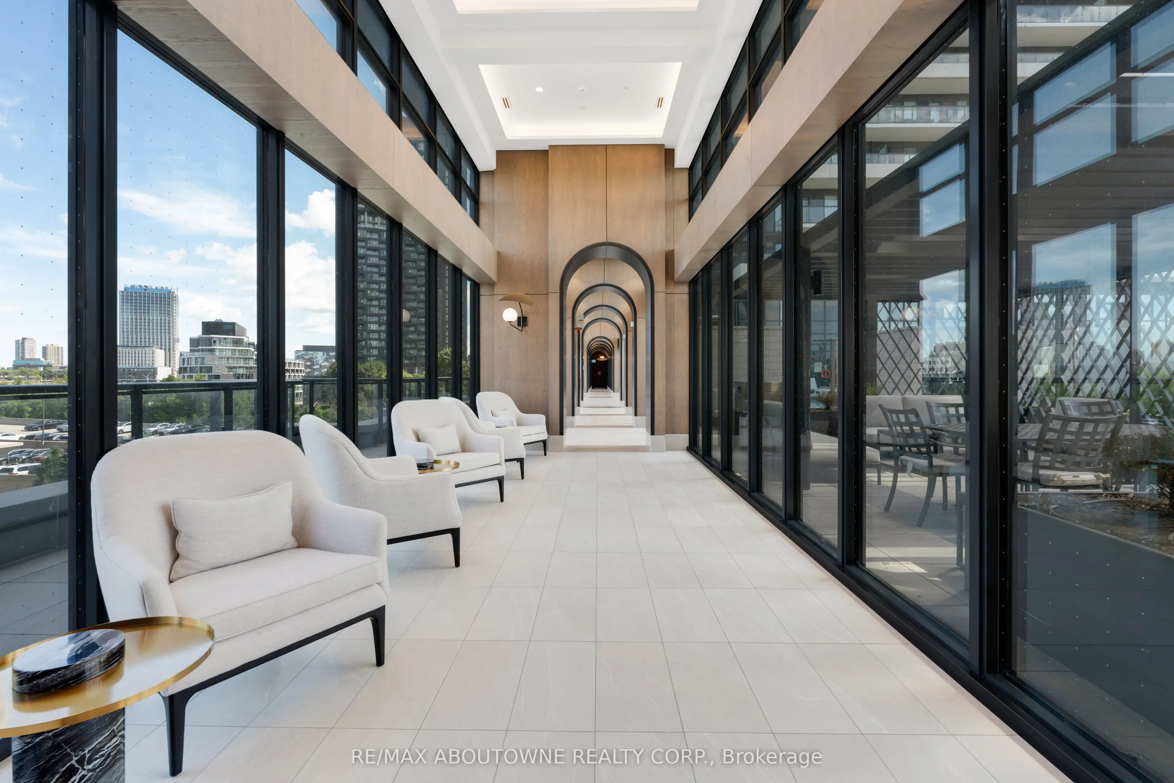 30 Inn On The Park Drive, #2608