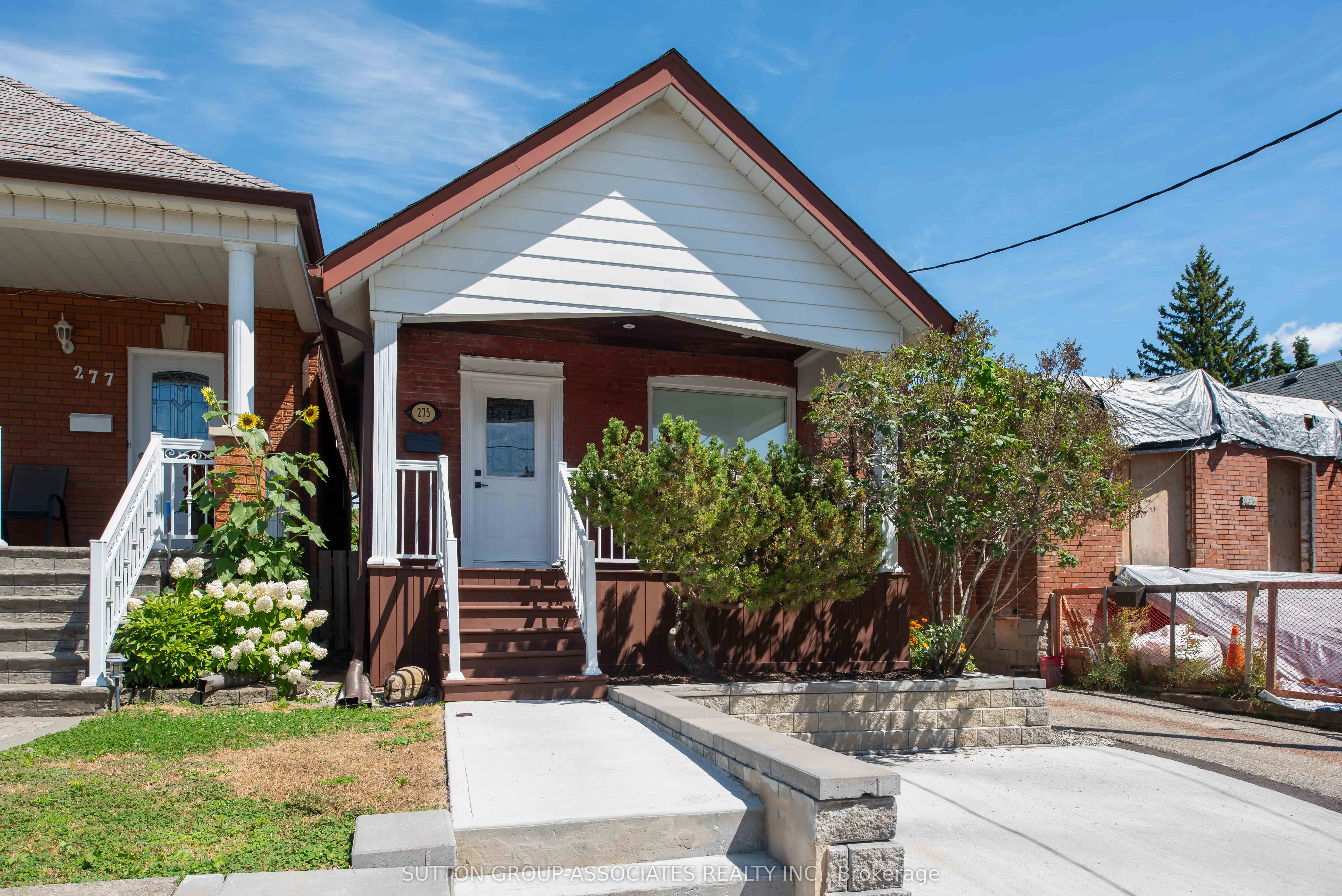 275 Robina Avenue