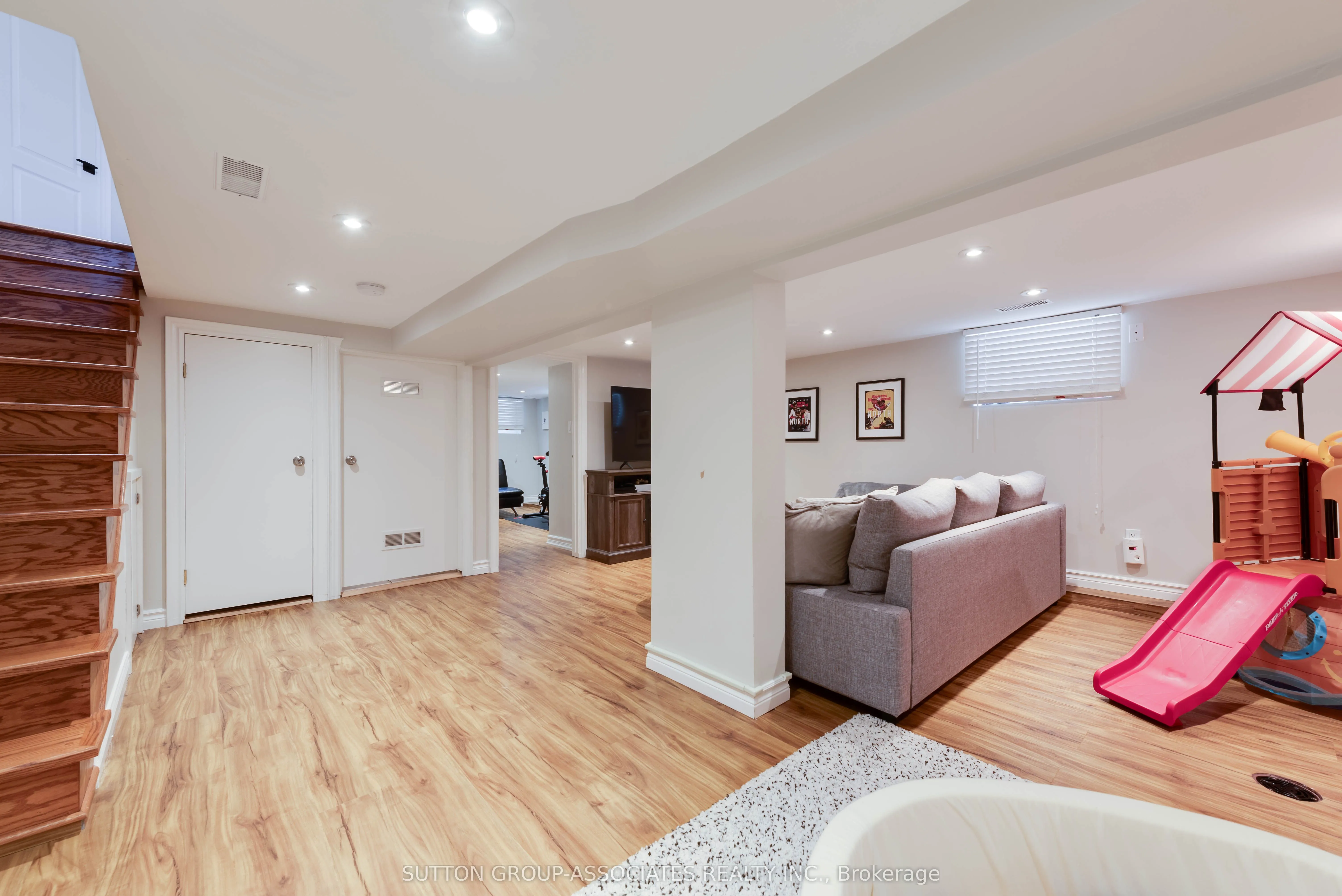 275 Robina Avenue