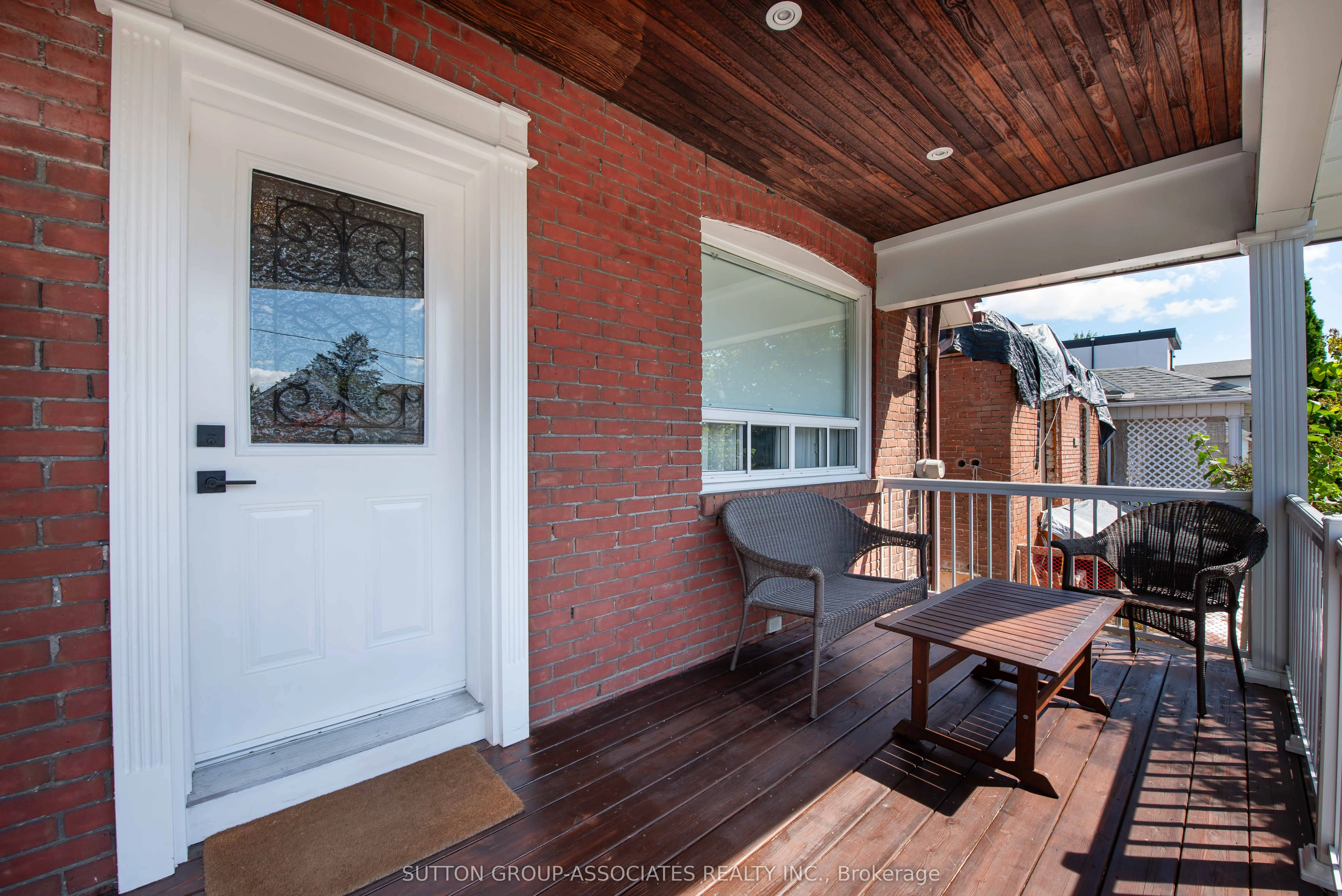 275 Robina Avenue