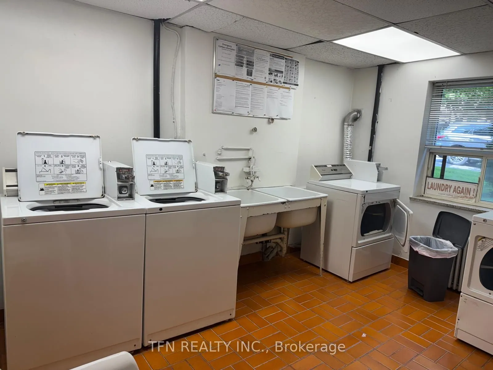 1112 Avenue Road, #102