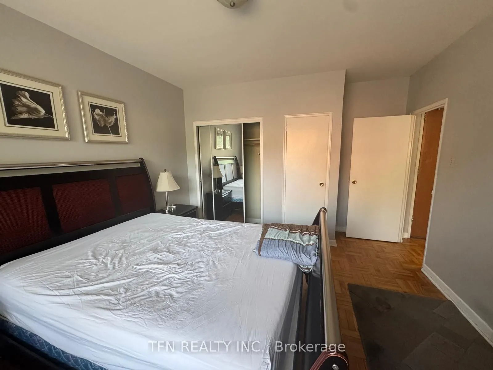 1112 Avenue Road, #102