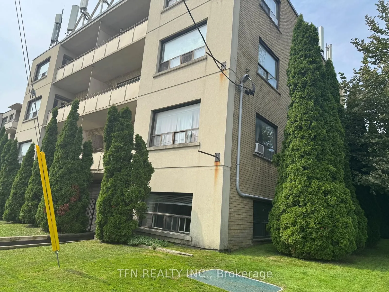 1112 Avenue Road, #102